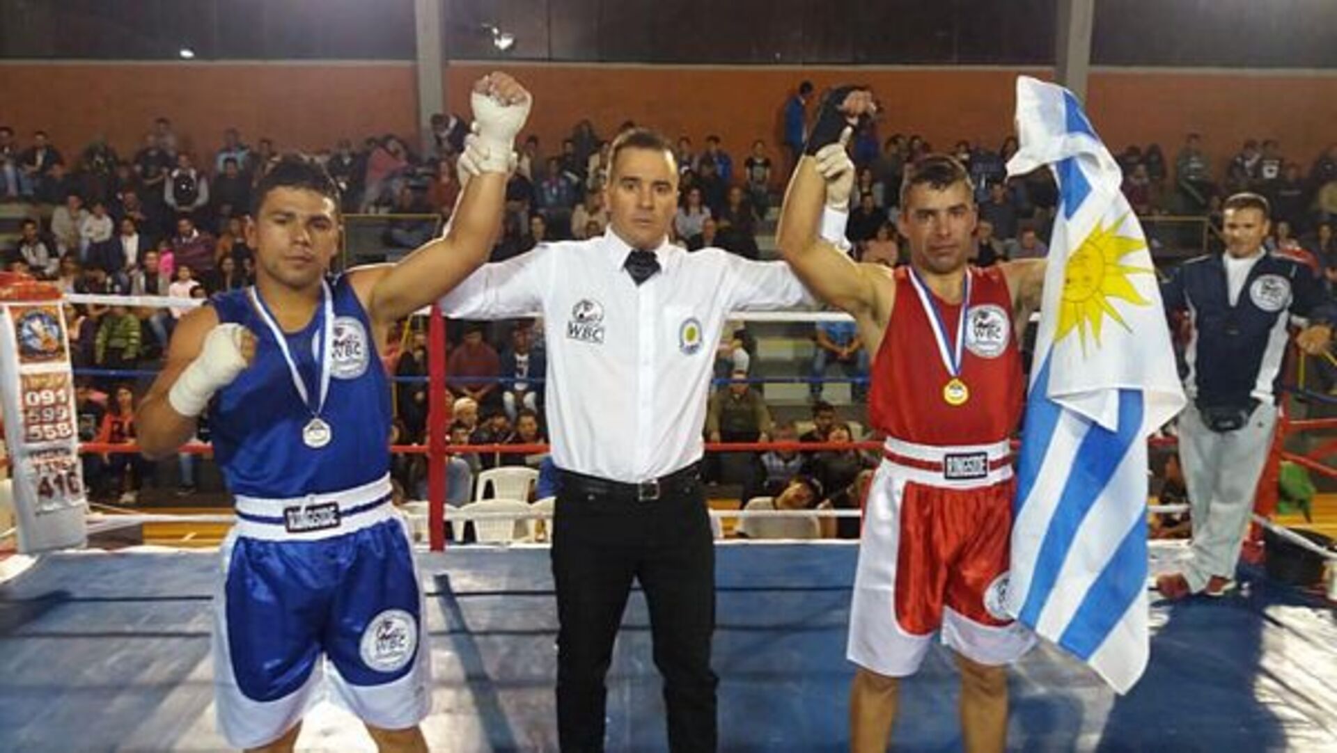 Matheus Brasil (esq) empatou com o uruguaio Ronny Sosa