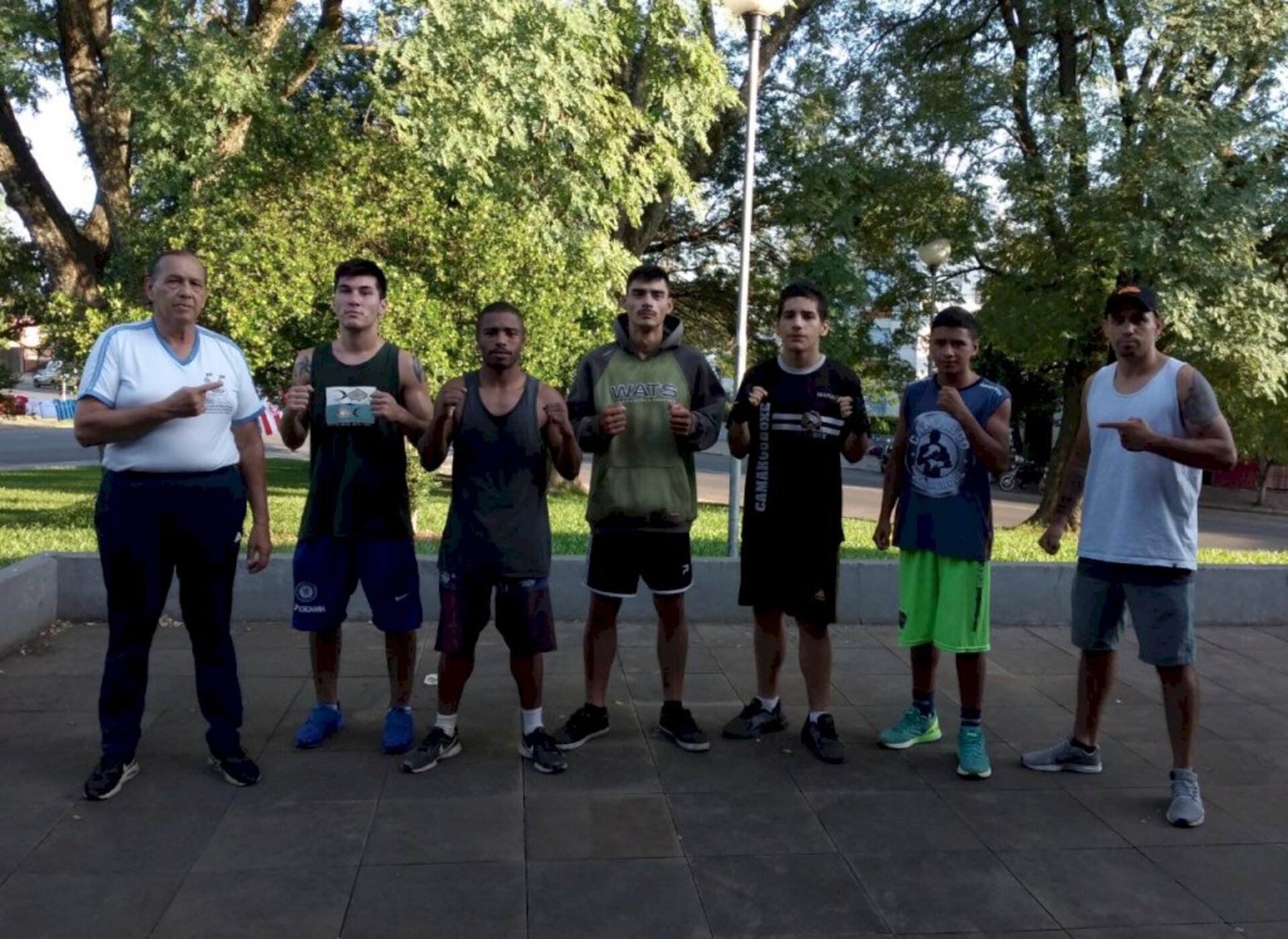 O presidente da Abapergs, Dione Ferreira (à esq.), Ivan Inda, Gustavo Prates, Raul Matos, Eduardo Oliveira, Vitor da Silva e o técnico Fabiano Camargo.