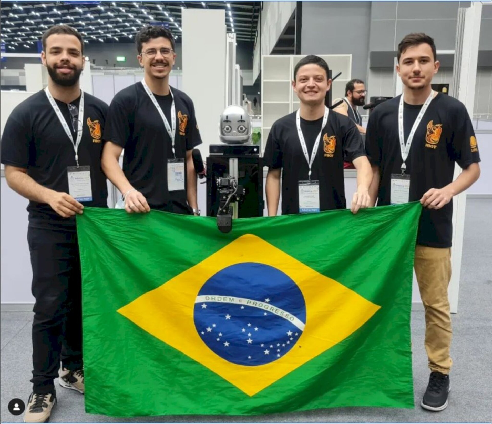 A RoboCup foi disputada em Bangkok, na Tailândia.