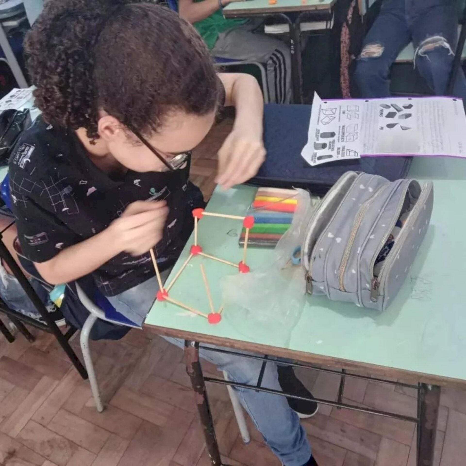 Sophia na aula de matemática