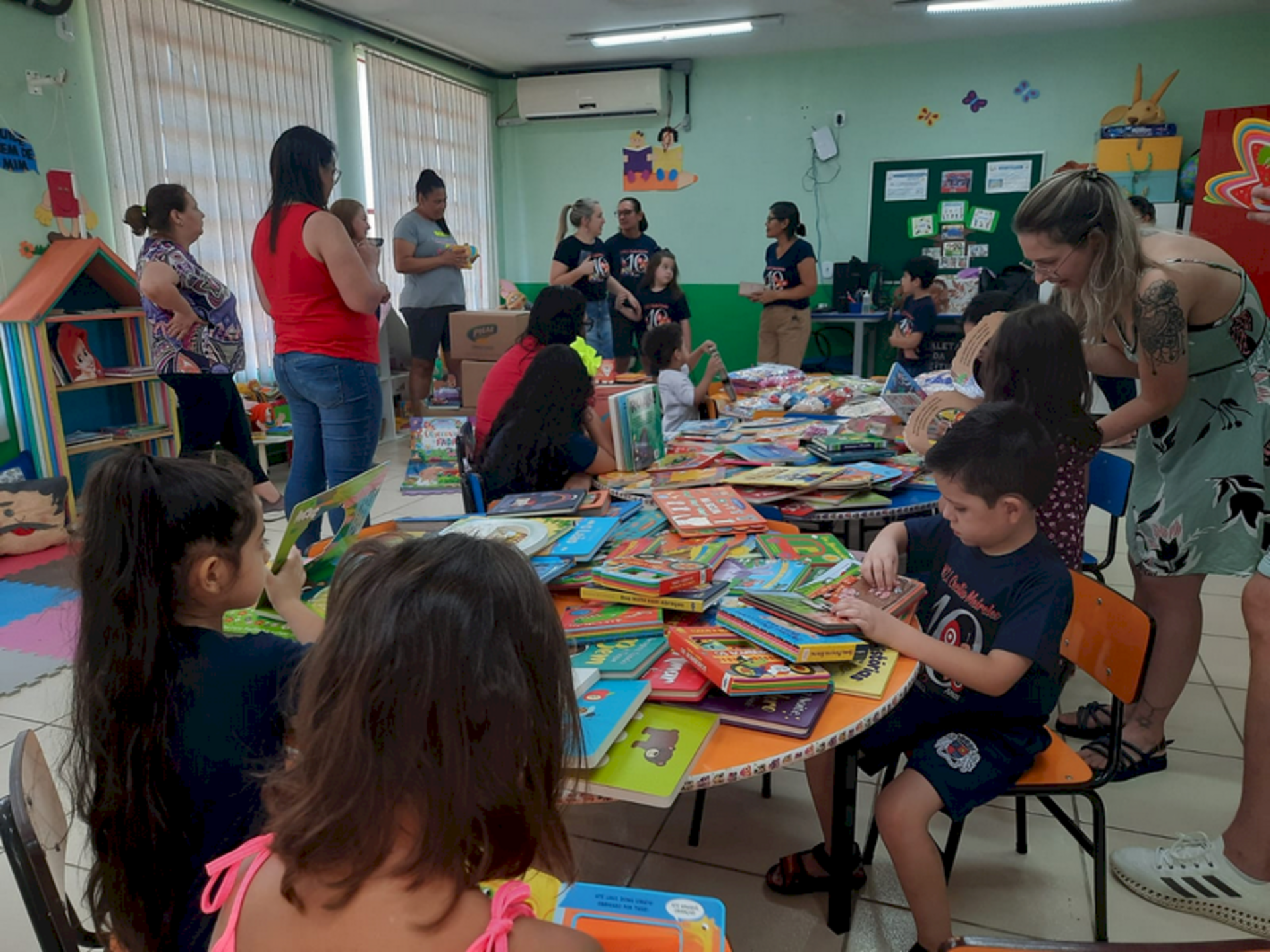 Entrega simbólica ocorreu na EMEI Cecília Meireles