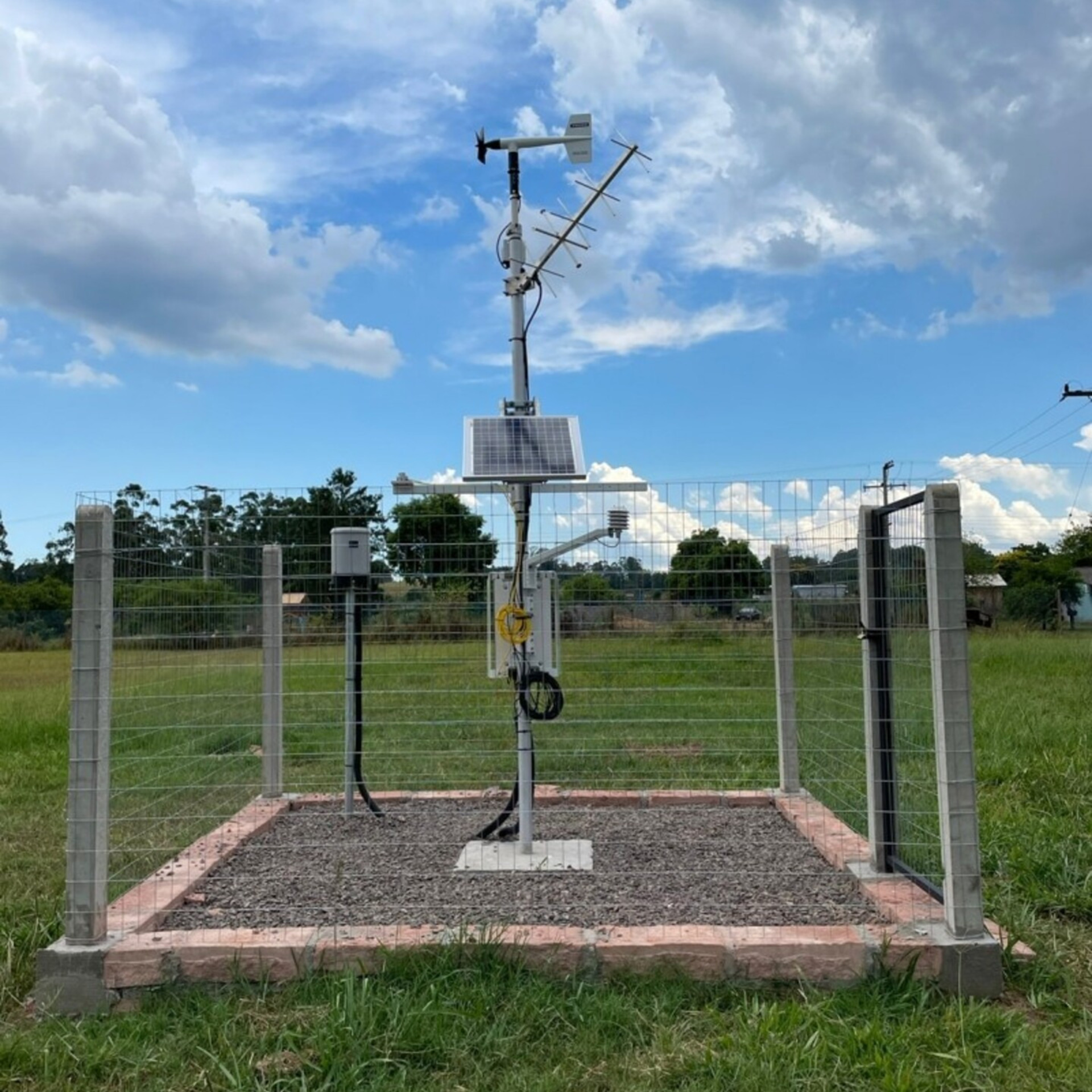 Estação do Simagro-RS instalada em Montenegro em parceria com a Unisc.