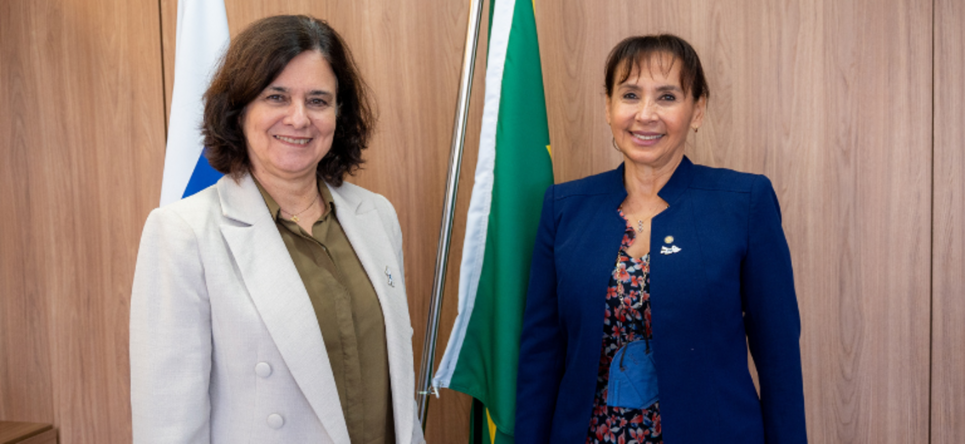 Ministra Nisia Trindade e a representante da Opas no Brasil, Socorro Gross