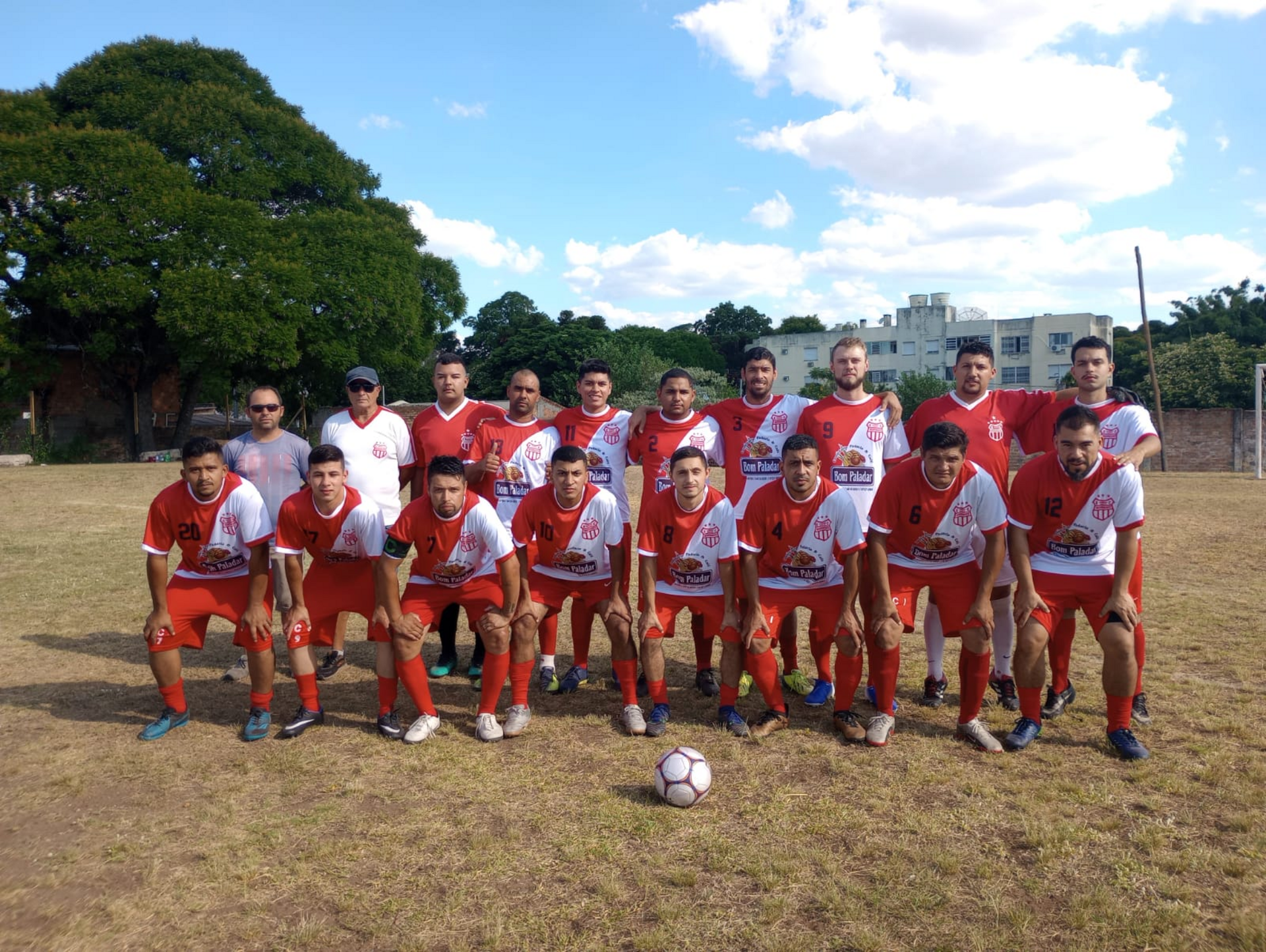 Independentes se classificou na semifinal da LAU