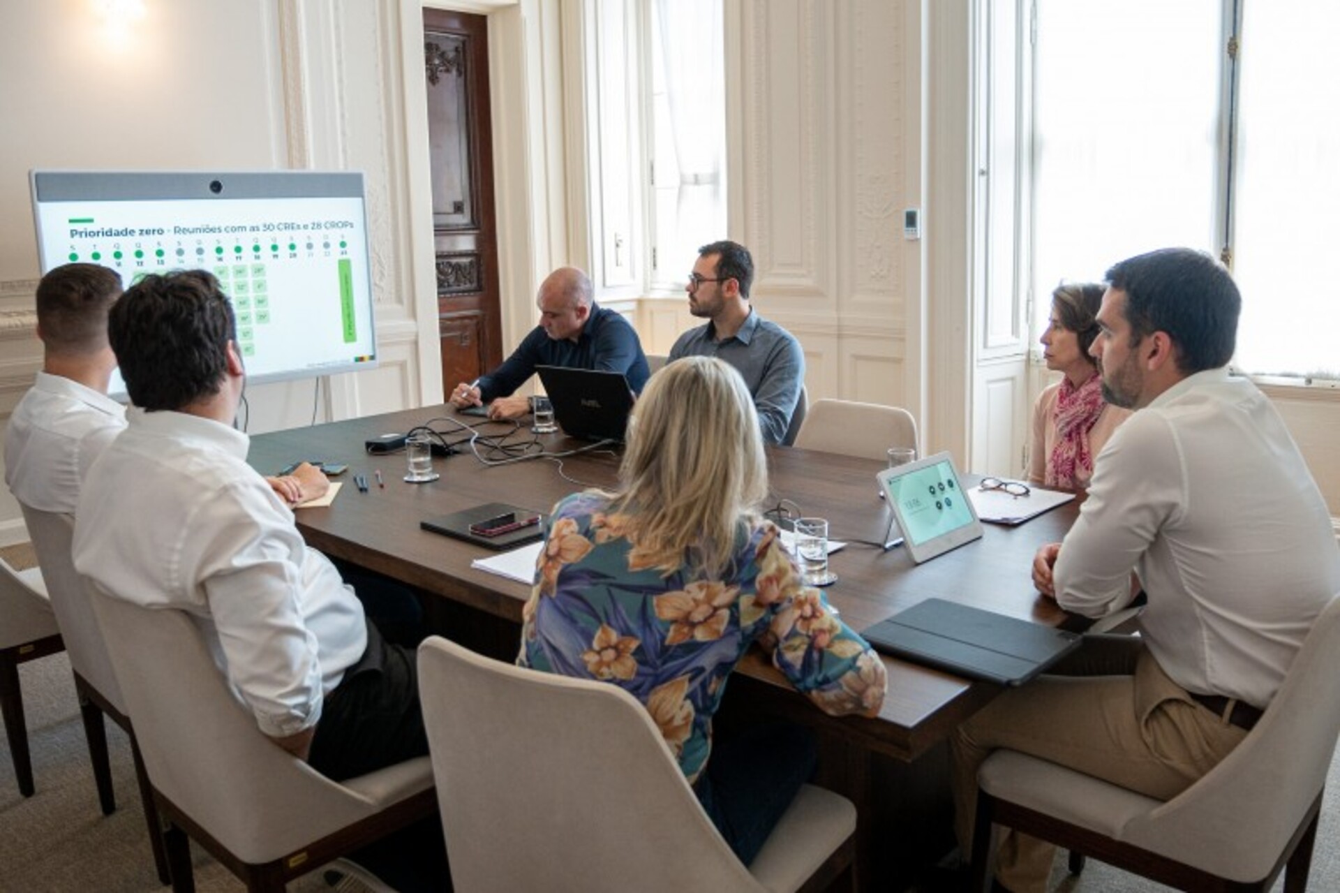 Reunião de apresentação do diagnóstico pelas secretarias de educação e secretaria de obras.