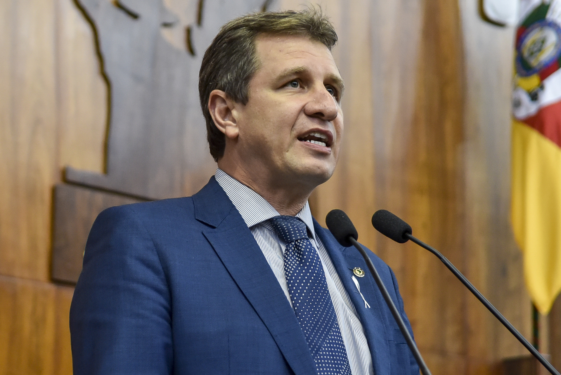 Deputado Ernani Polo se licenciou para integrar o primeiro escalão do governador.