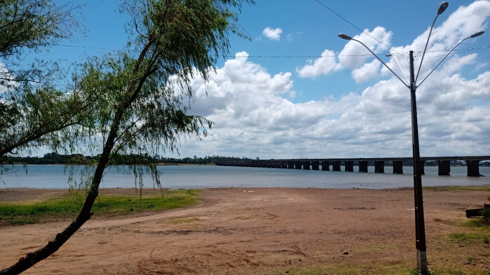 Uruguaiana registrou o menor acumulado do mês com míseros 16,8 mm ou apenas 12% da média histórica mensal.