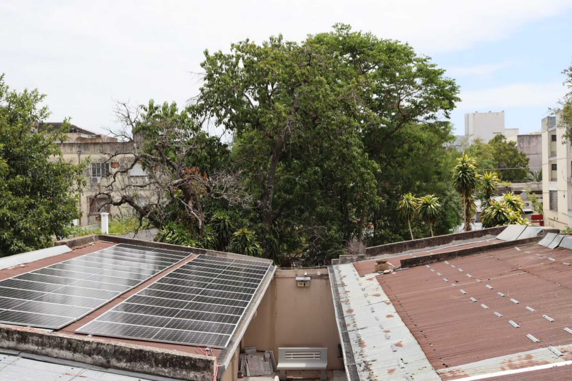O investimento foi de R$ 153.713,85 para passar a gerar energia fotovoltaica com potência de pico ≥ 37.74 kWp.