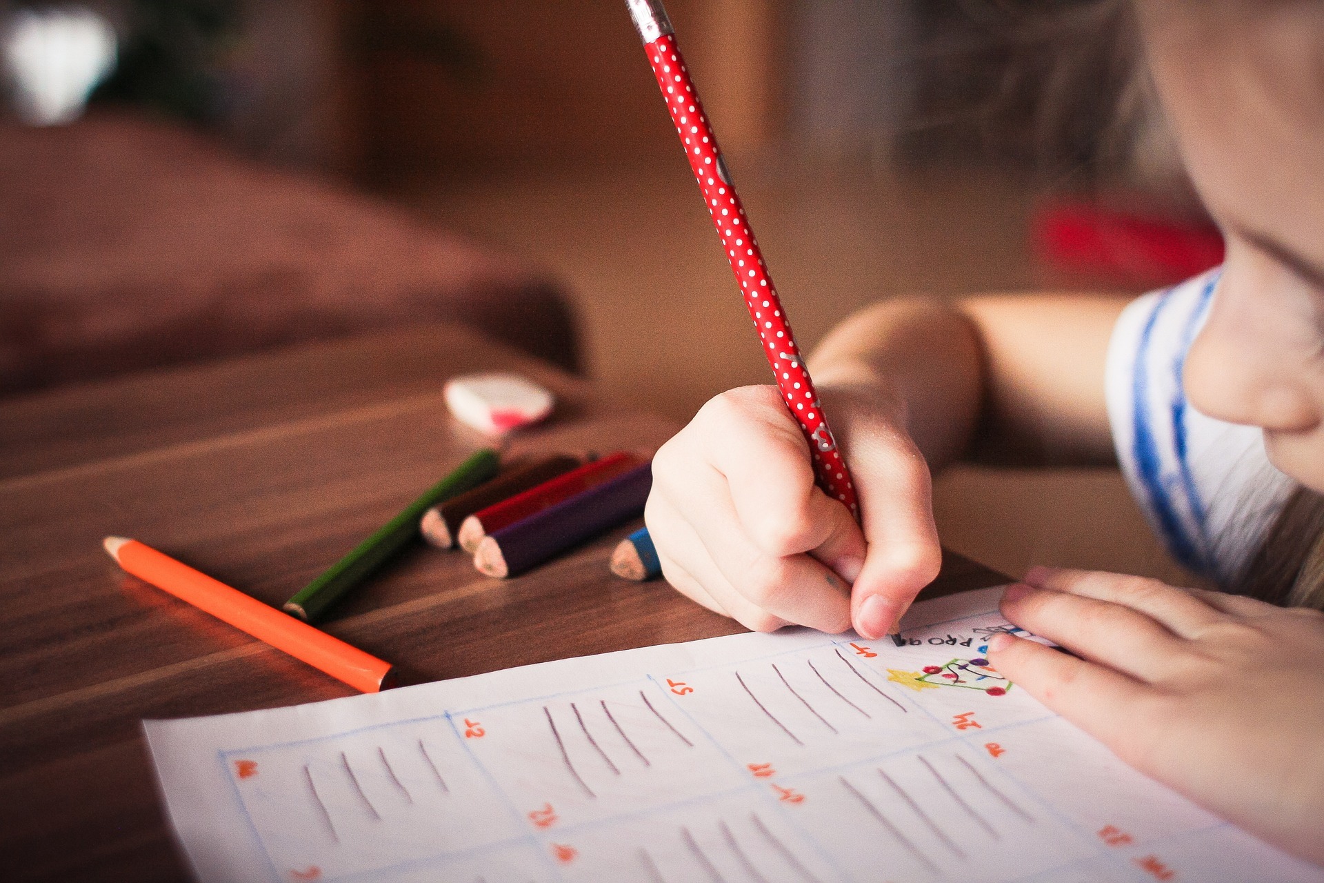 Desde 2013 Estado considera despesas com encargos sociais de inativos como manutenção e desenvolvimento do ensino.