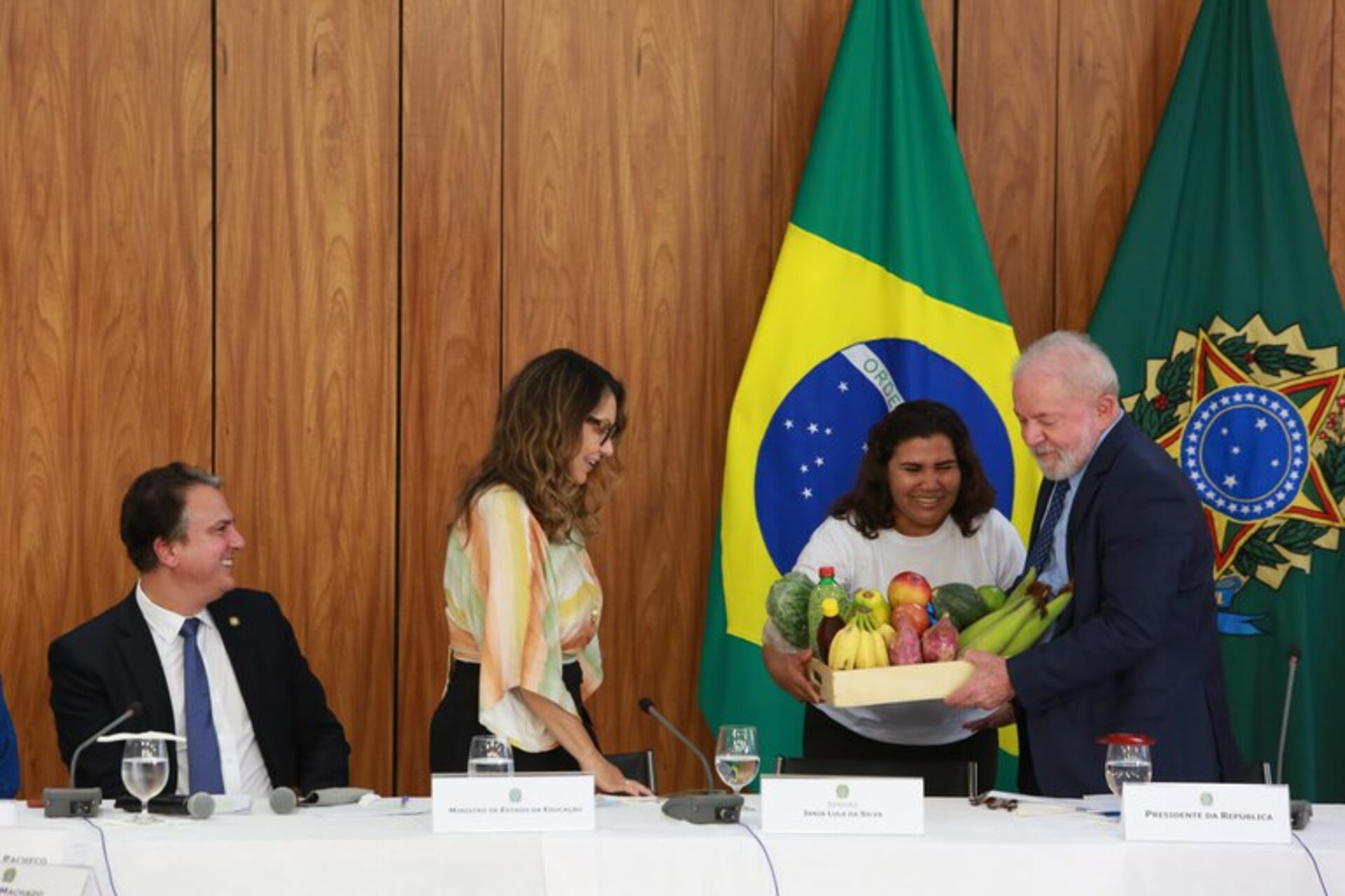 O reajuste foi anunciado pelo Presidente da República, Luiz Inácio Lula da Silva, em solenidade no Palácio do Planalto, na tarde desta sexta-feira, 10 de março.