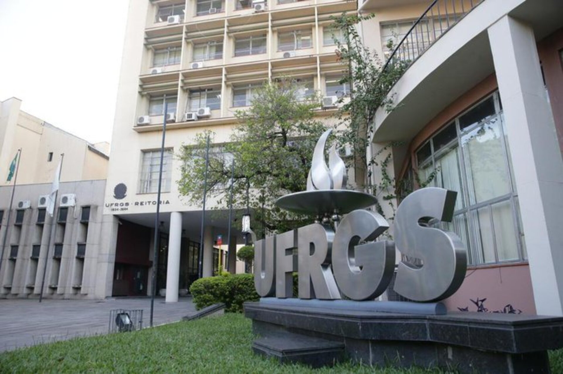 O QS World University Rankings by Subject analisa os melhores cursos universitários do mundo.