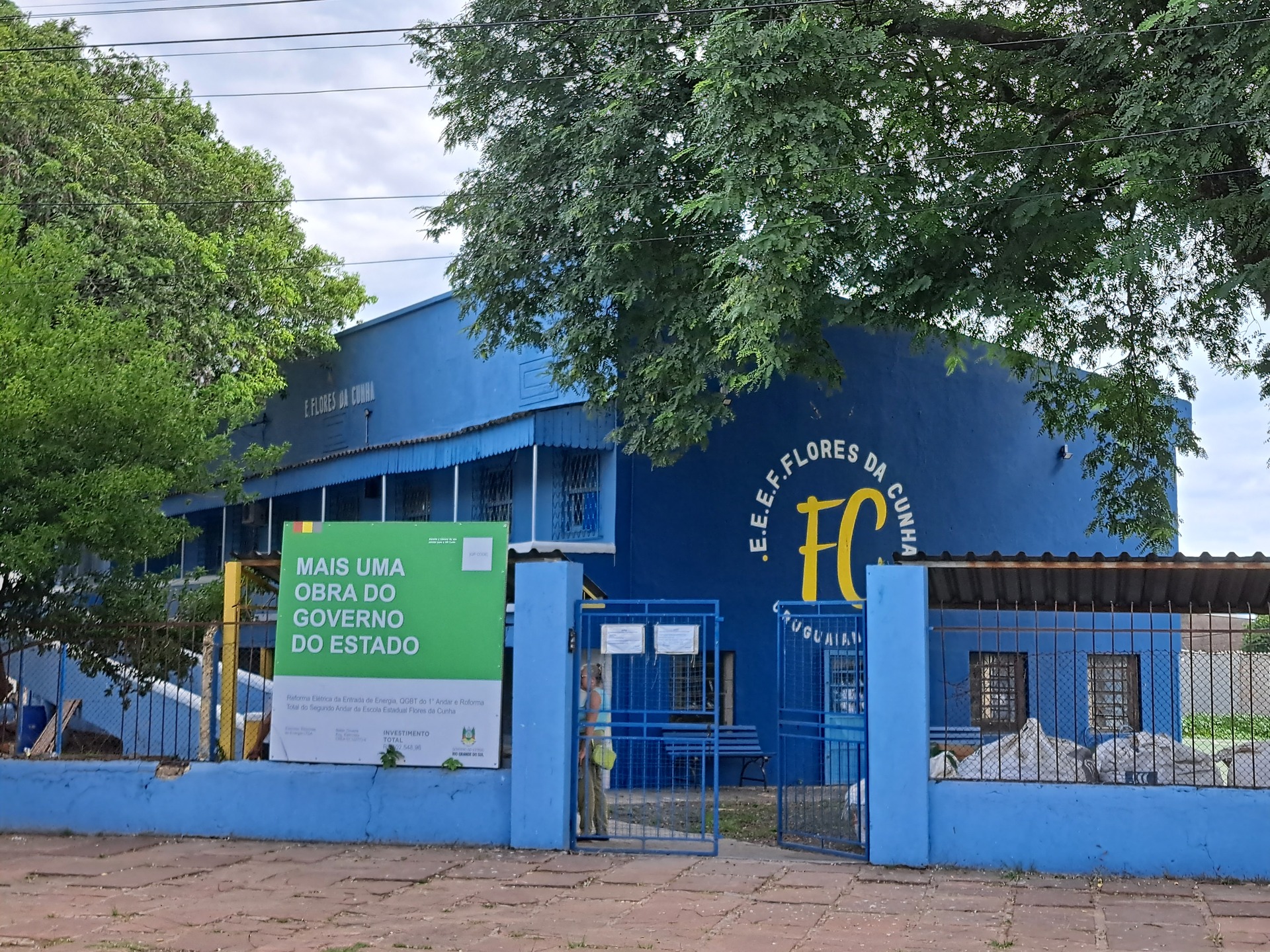 Desde segunda-feira está acontecendo um mutirão de limpeza e organização do prédio.