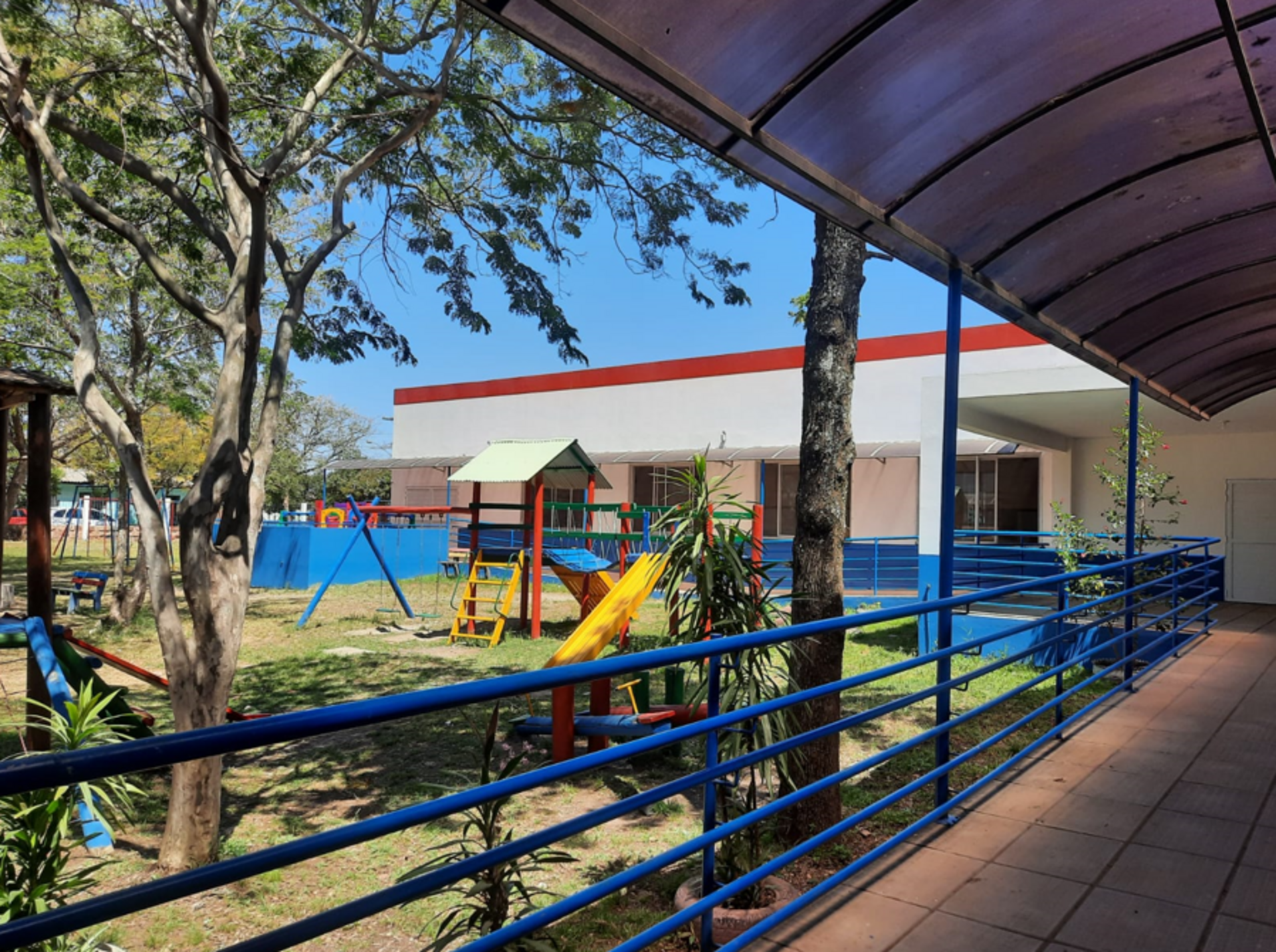 Medidas foram determinadas pela Secretaria Municipal de Educação após tragédia em Blumenau.