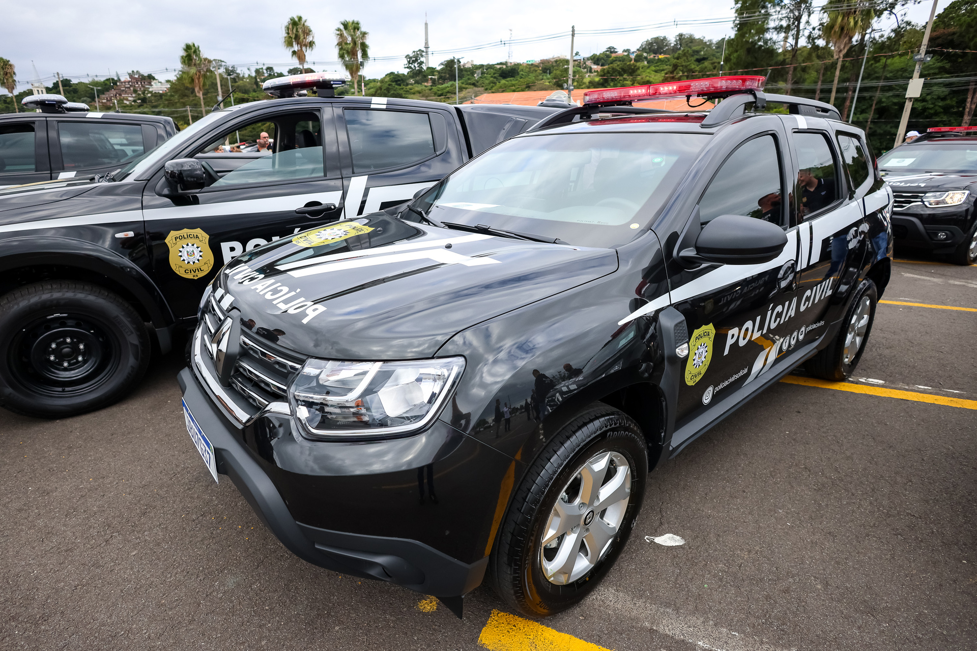 72-Polícia Civil recebeu quatro viaturas para Deam, DPCA, Draco e 1ª DP