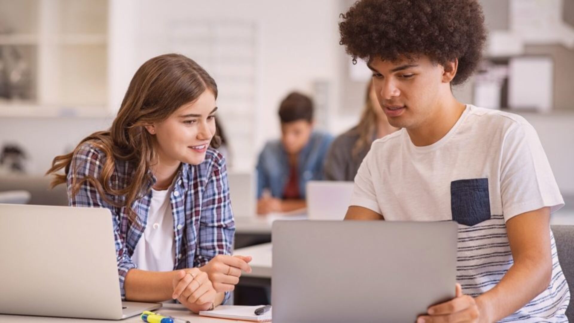 Medida teve o intuito de mitigar os impactos da pandemia e aprovou 48% dos alunos participantes.