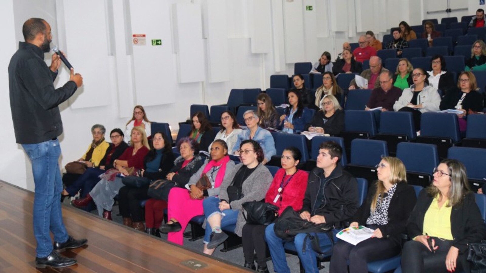 O objetivo é que a ação seja realizada sempre ao longo de cada trimestre do ano letivo.