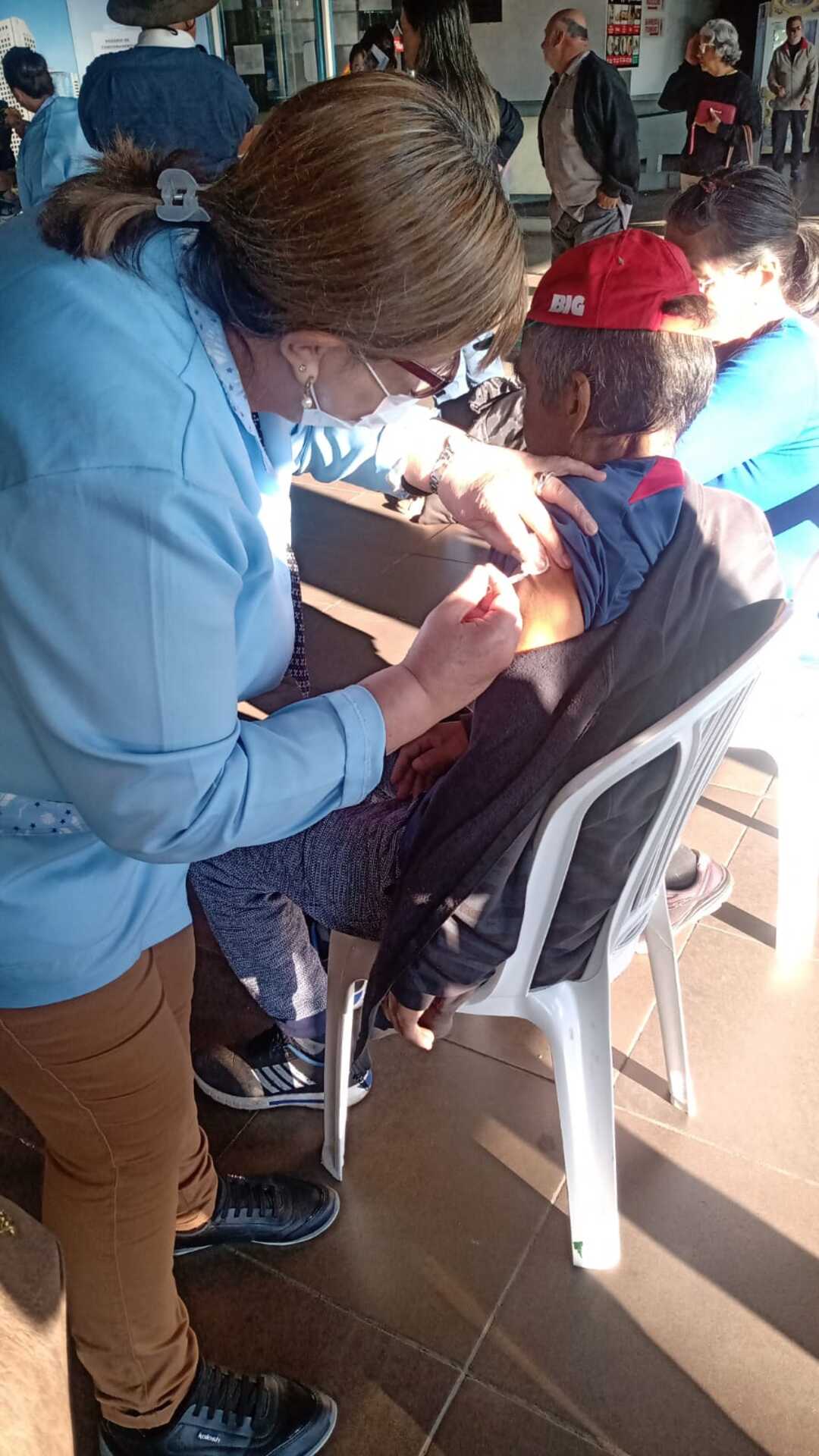 A vacina está disponível de segunda a sexta-feira das 8h às 11 e das 14h às 17h em todas as unidades de saúde.