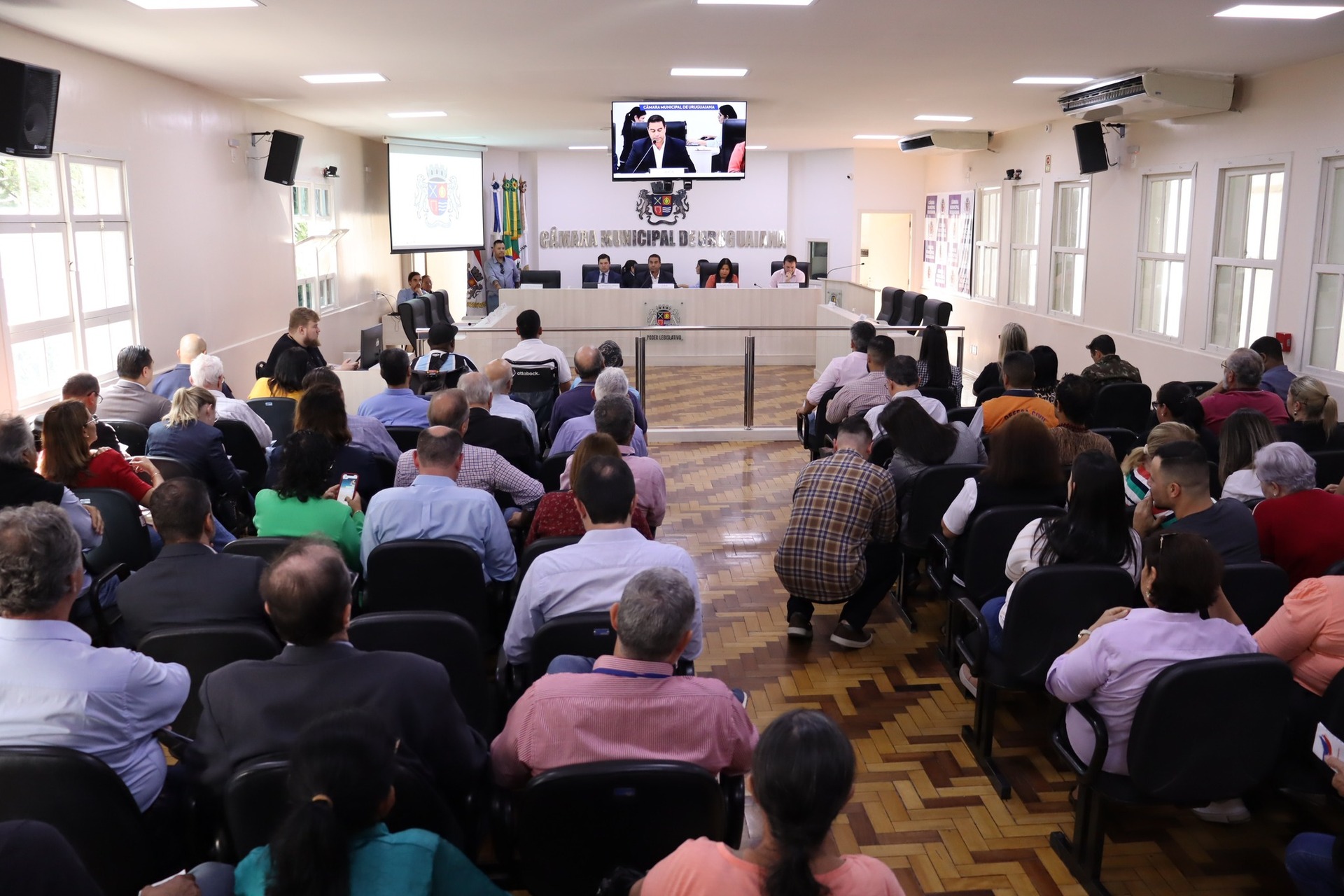 Primeira reunião da frente parlamentar lotou o plenário da Câmara.