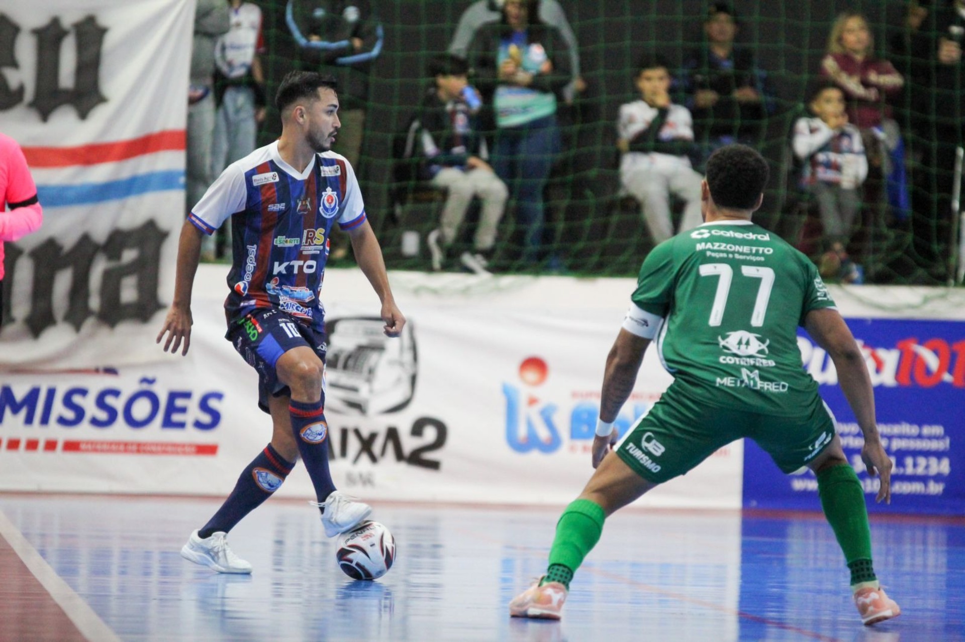 A partida acontece neste sábado, a partir das 20h.