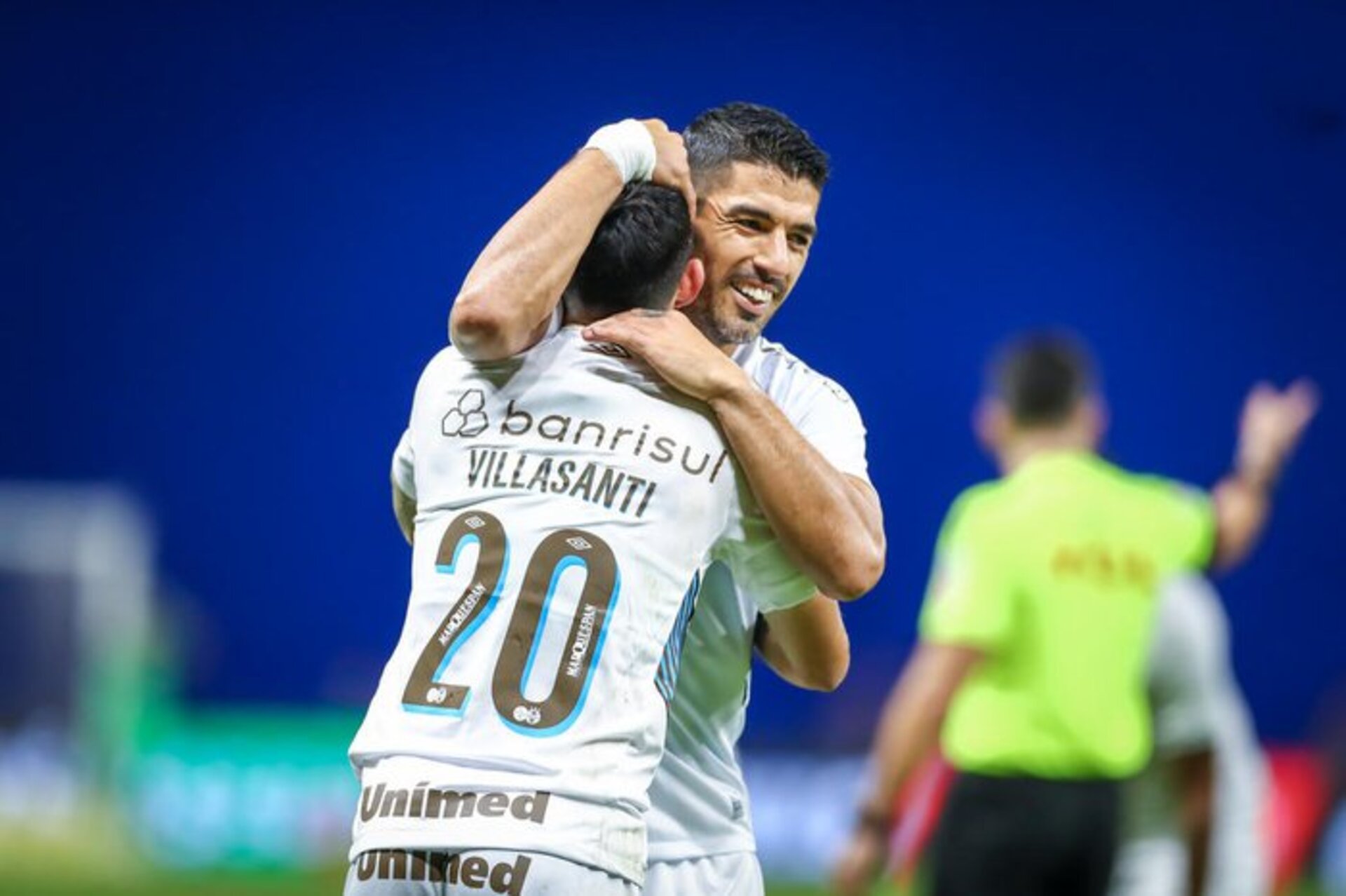 Grêmio de Suárez terá um mês de preparação até o próximo jogo pela Copa do Brasil.