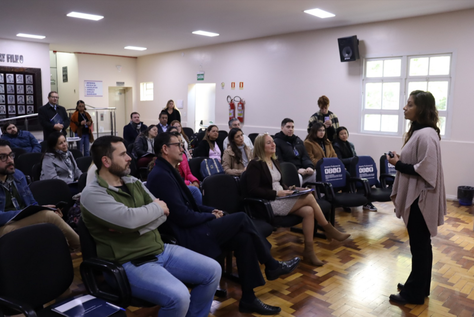 Curso está sendo realizado no plenário do Palácio Borges de Medeiros.