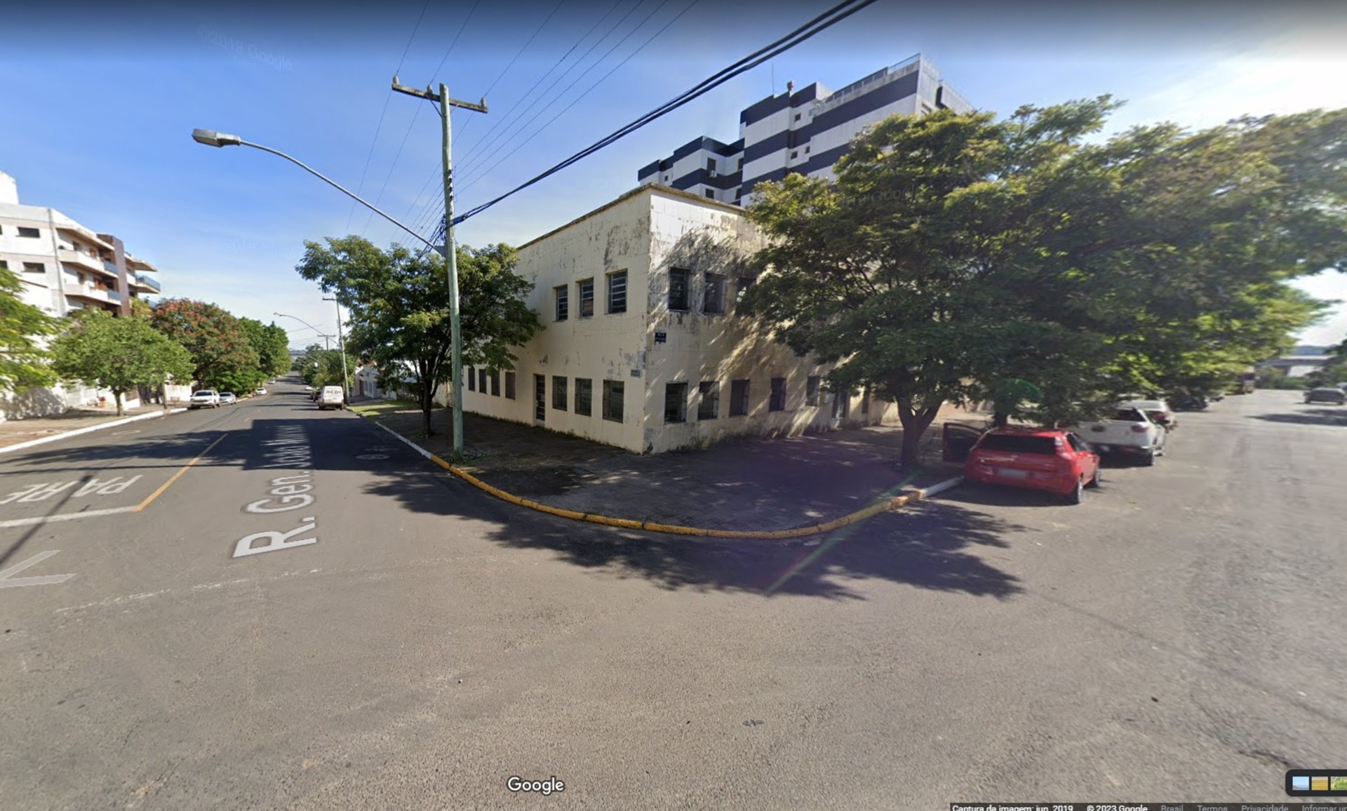 Imóvel abriga o Albergue Noturno nos anos 1970.