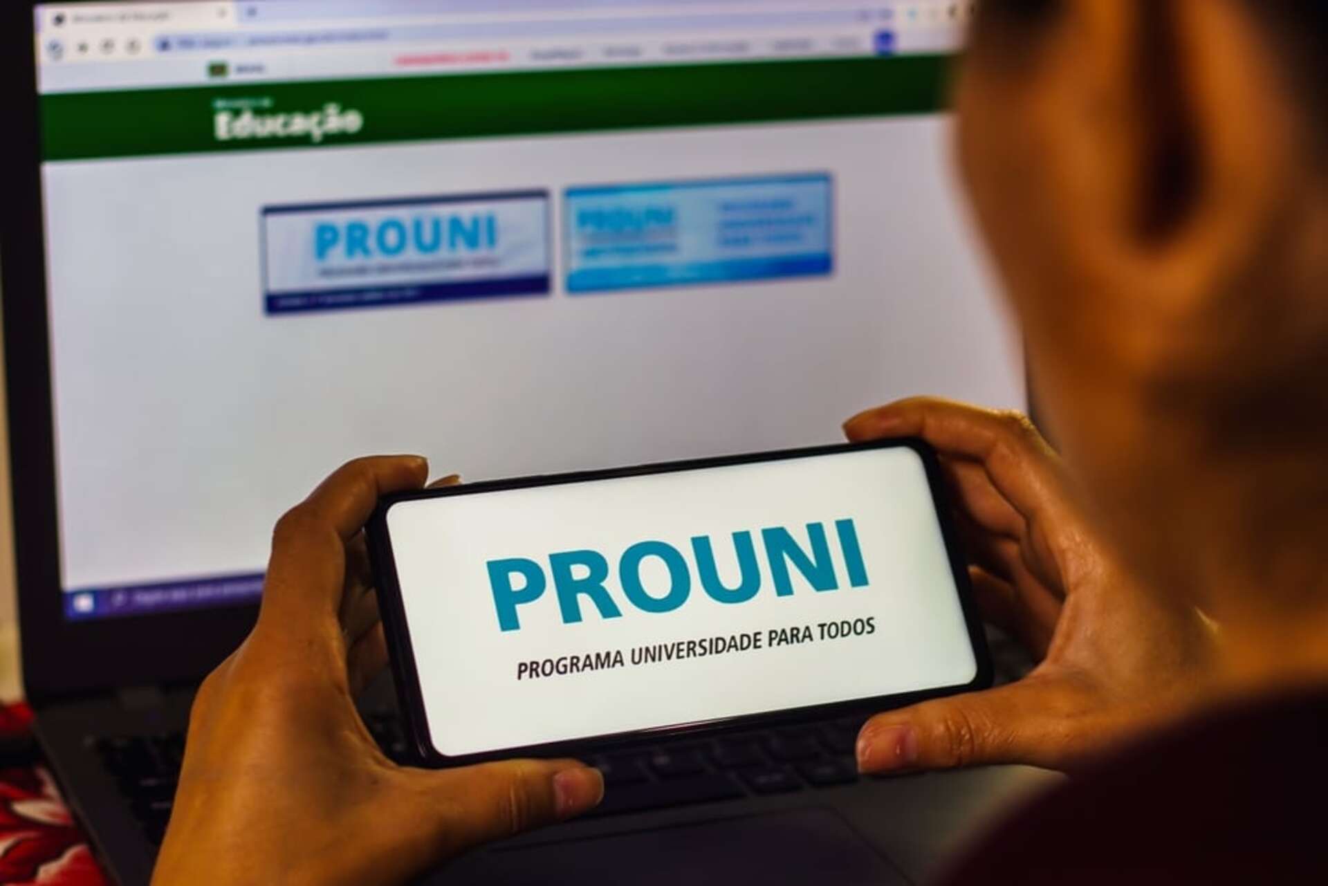O programa Universidade para Todos garante bolsas integrais e parciais.