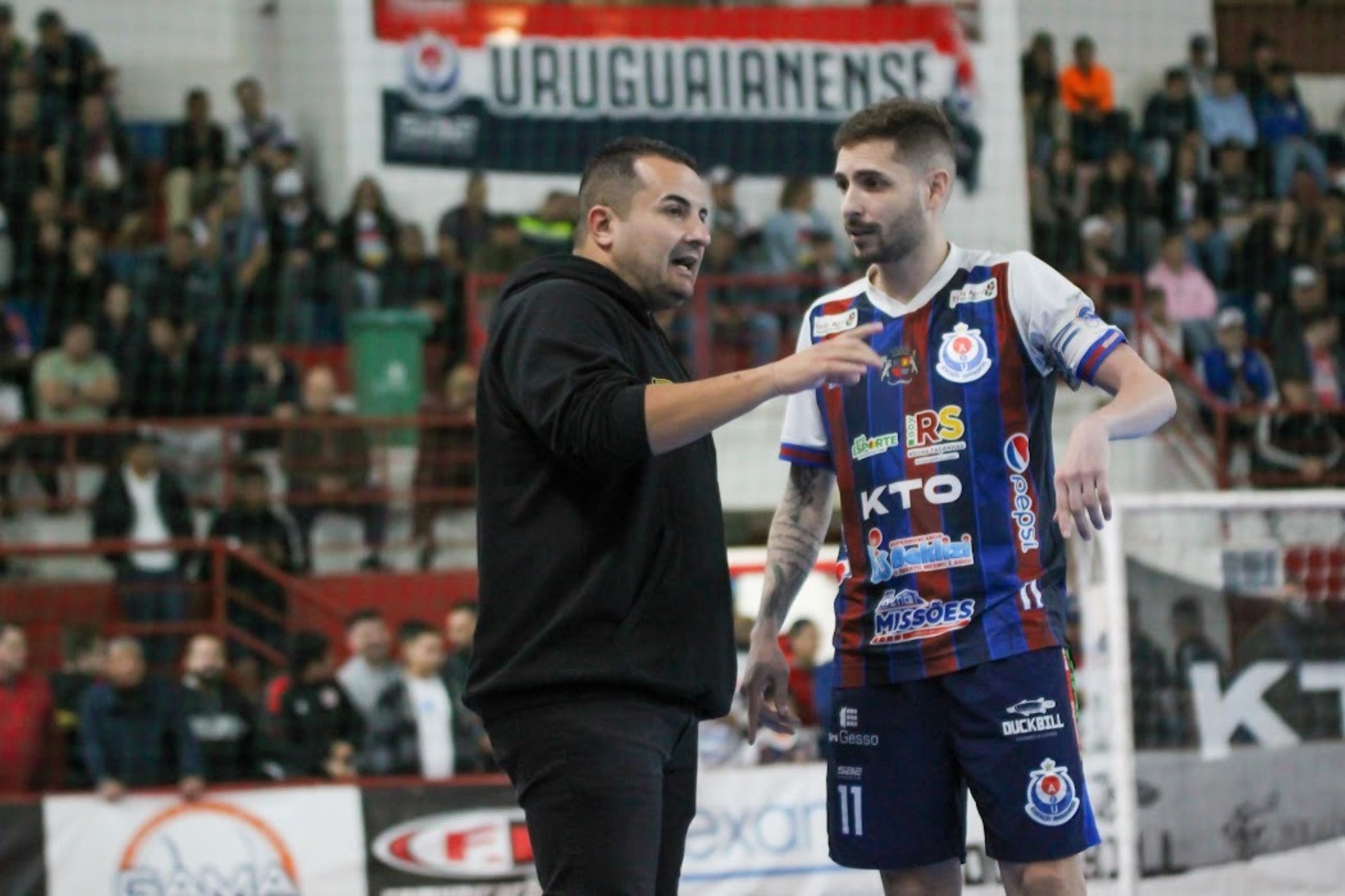 Técnico Fabinho Gomes deu padrão à equipe desde sua estreia na Liga Gaúcha de Futsal.