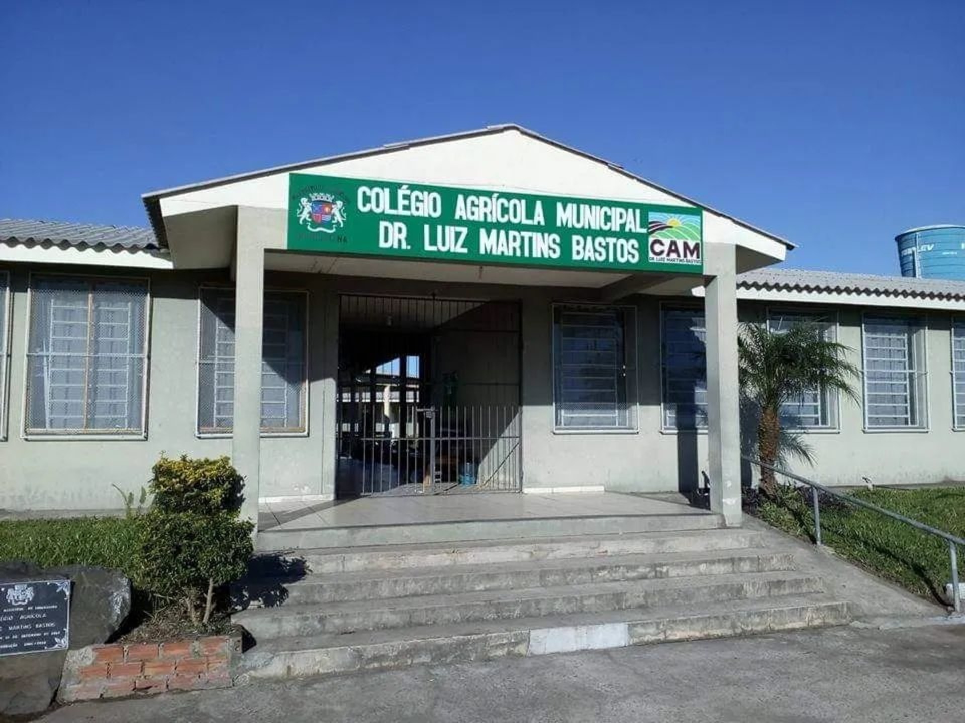 O processo seletivo visou o preenchimento de vagas para instrutores do Colégio Agrícola do Município.
