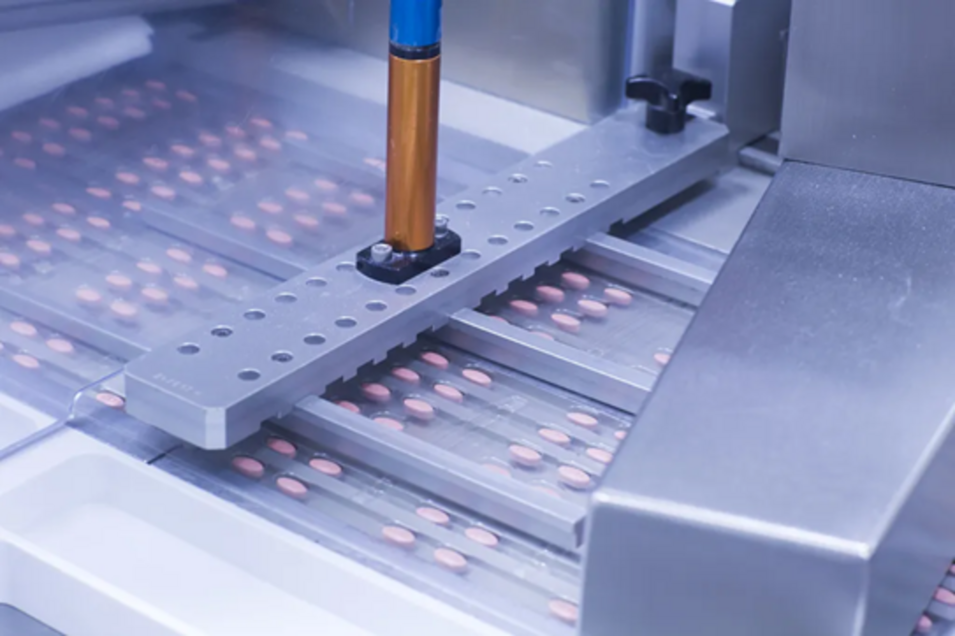 Ia generativa é usada no desenvolvimento do primeiro remédio em testes com humanos.