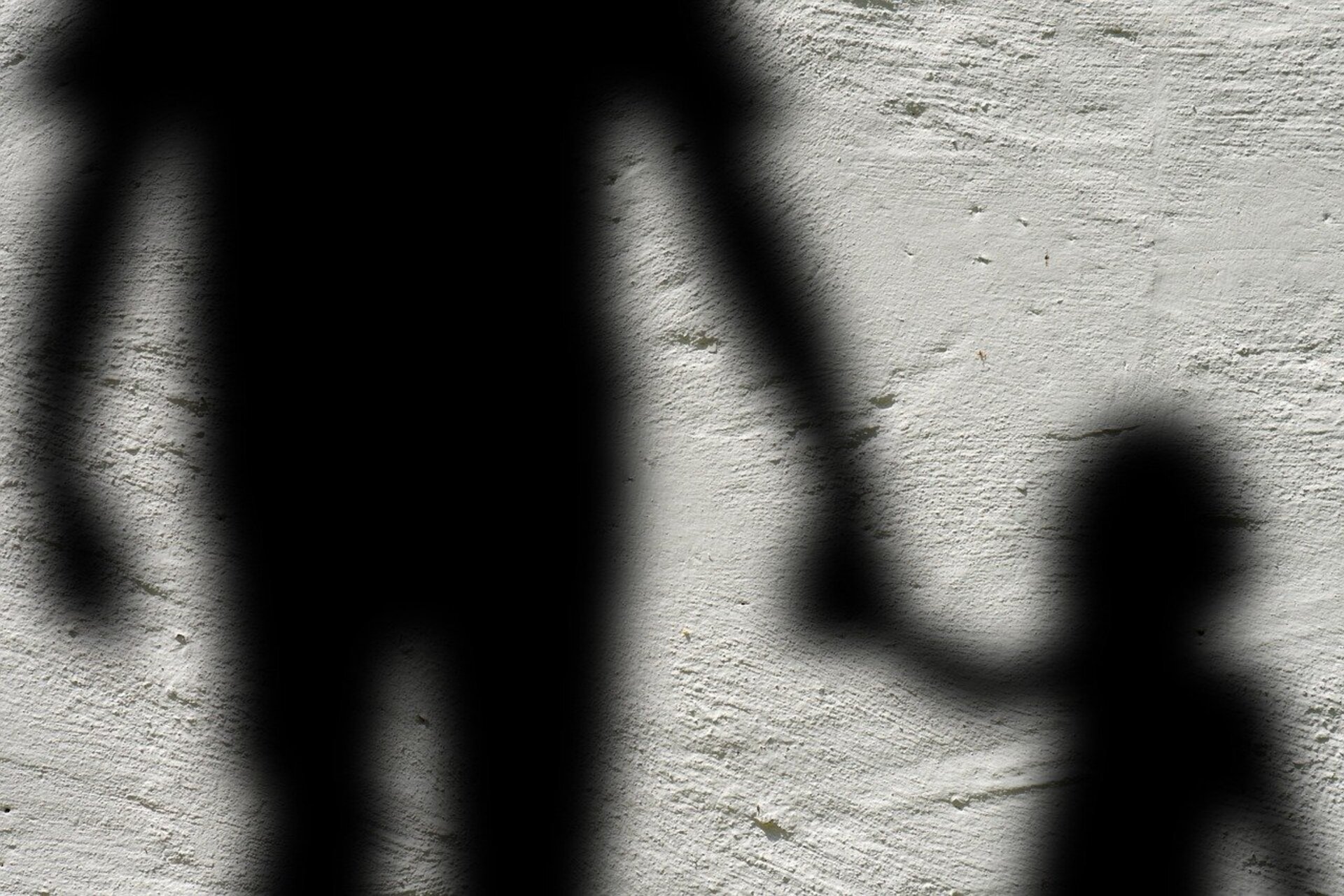 Acusado tem 54 anos e nega os crimes
