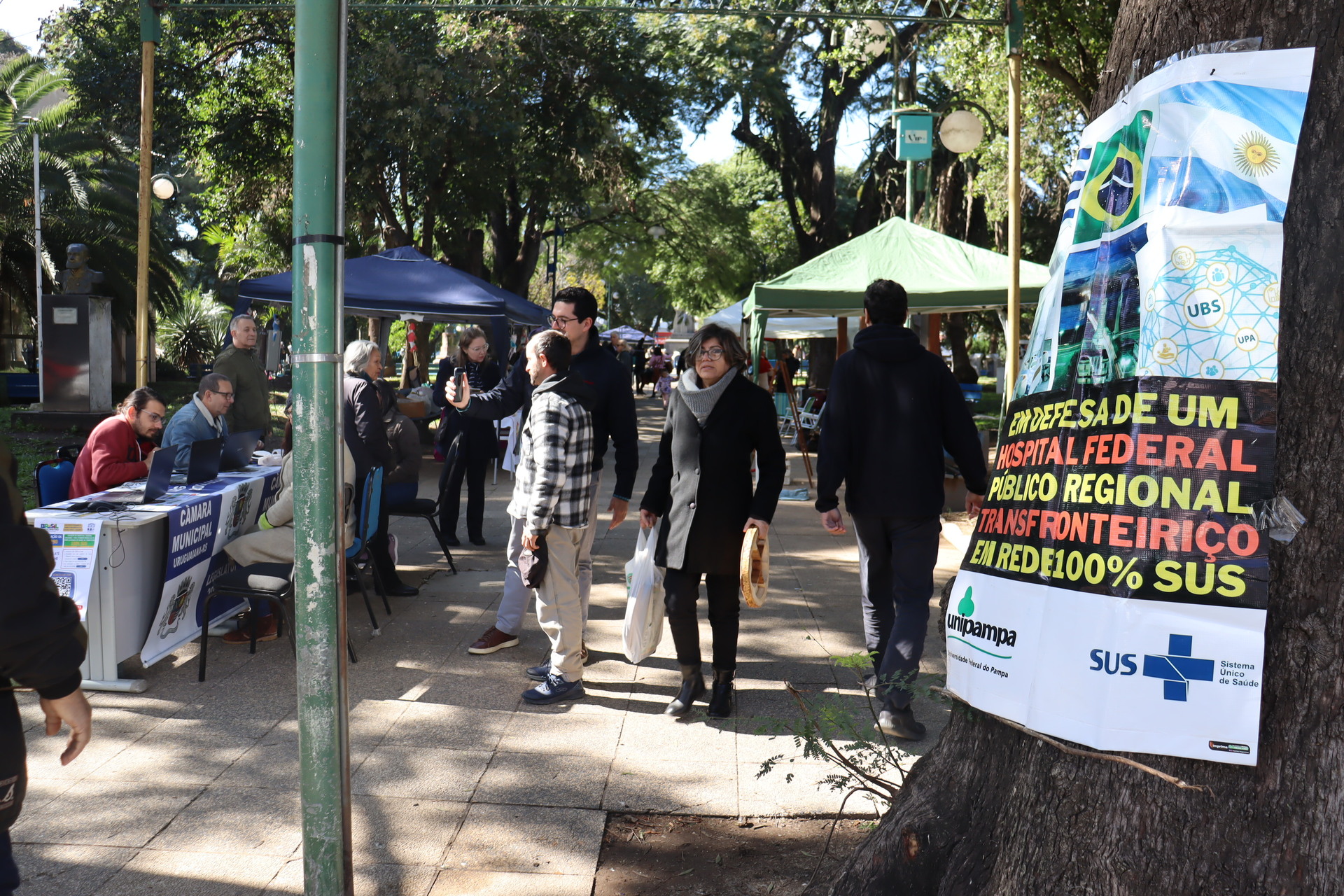Ao longo do final de semana a Câmara de Vereadores esteve mobilizada na Praça Barão do Rio Branco e Calçadão.