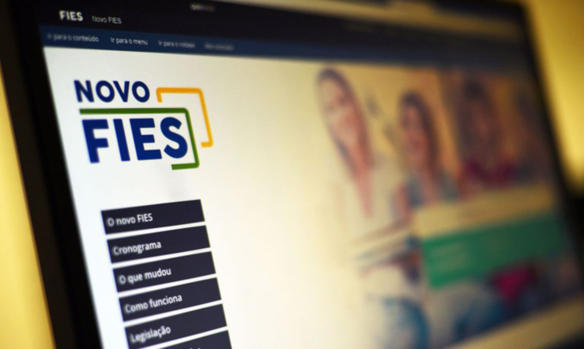 Os candidatos pré-selecionados devem acessar o portal.