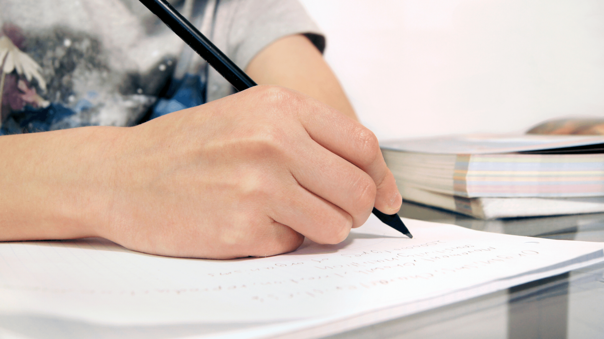 As instituições de ensino terão a chance de participar do concurso com a inscrição de dois alunos, um de cada categoria