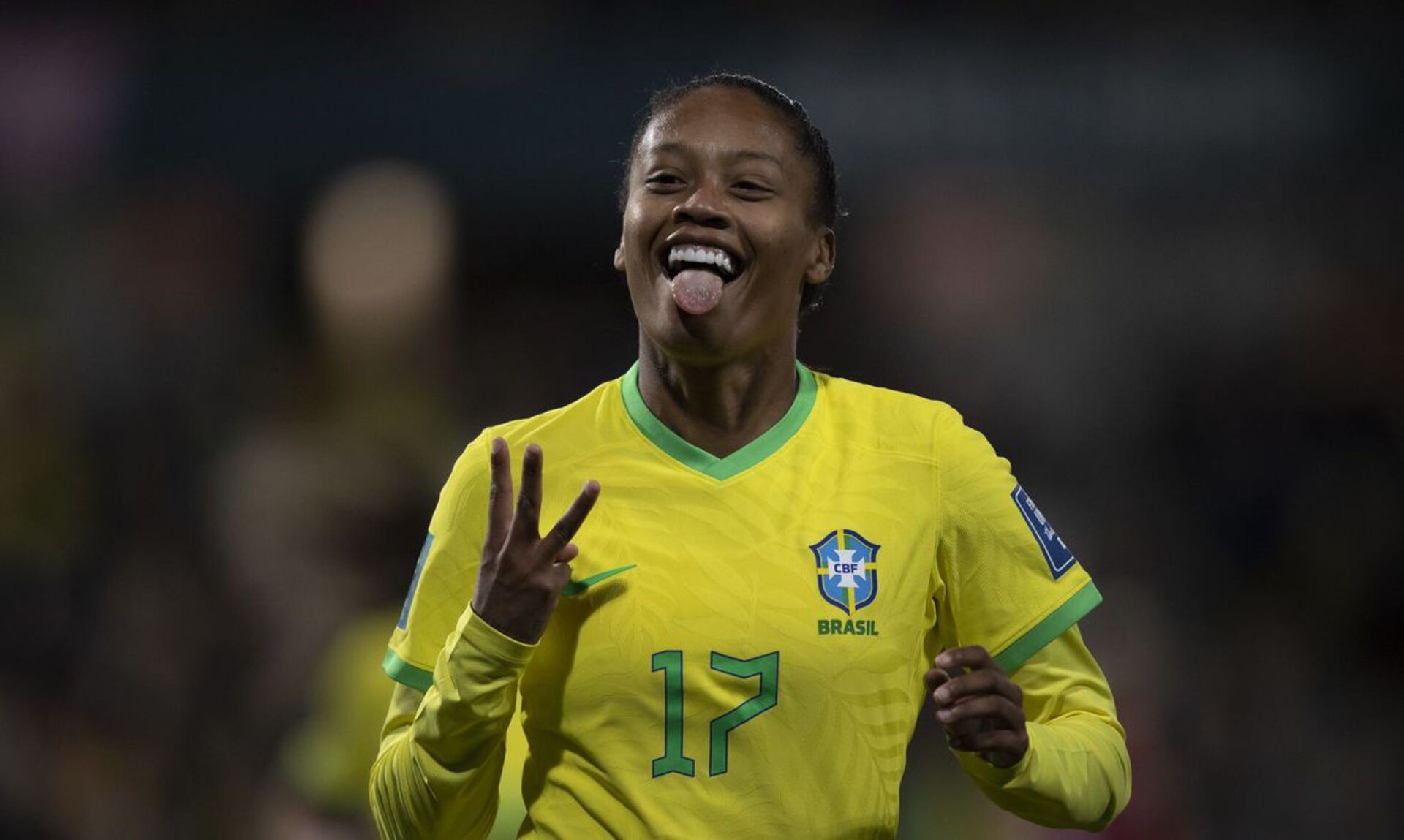 Brilhou a estrela de Ary Borges, estreante, que fez três gols e deu o passe para Bia Zaneratto marcar o outro.