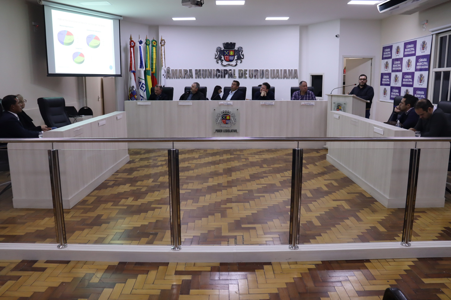 Discussão ocorreu no âmbito da frente parlamentar sobre o desenvolvimento, formada pela Câmara de Vereadores.