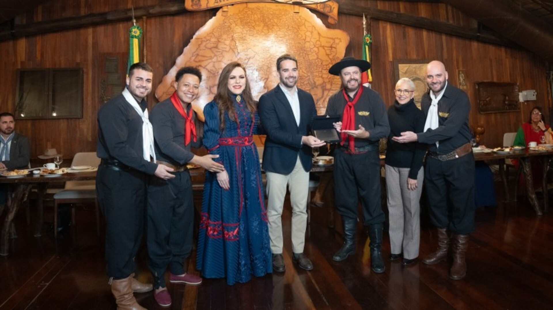 Café campeiro no Galpão Crioulo do Palácio Piratini marcou o lançamento dos Festejos Farroupilhas 2023.