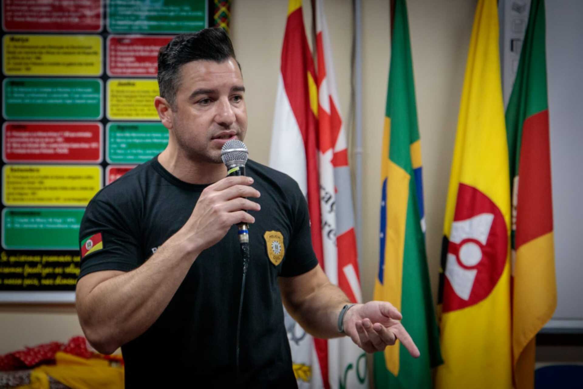 Delegado Nilson de Carvalho relata que as ações da Polícia Civil não serão mais divulgadas como forma de protesto
