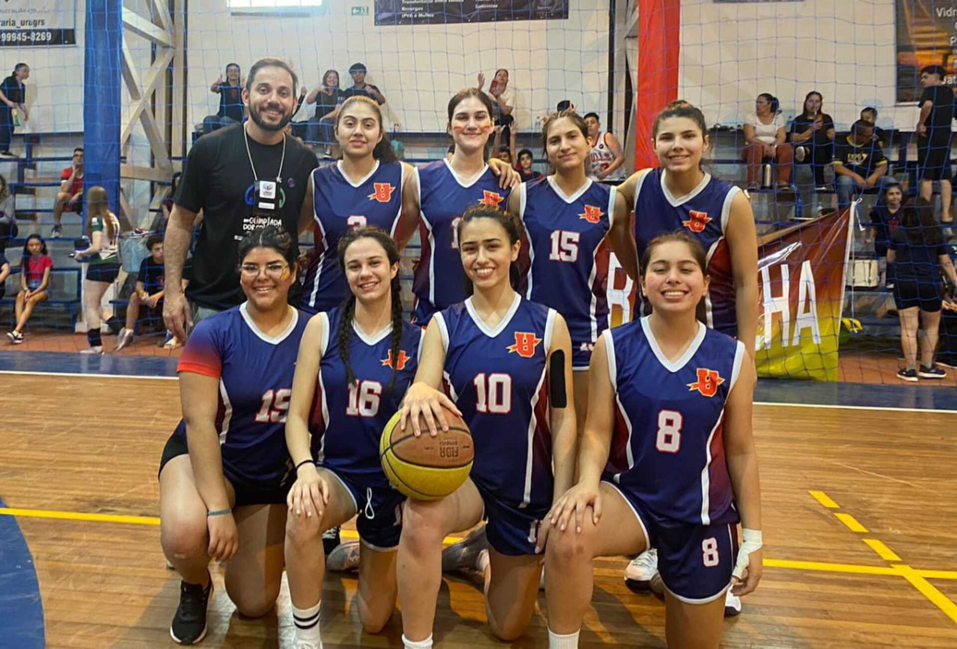 Basquete Feminino.