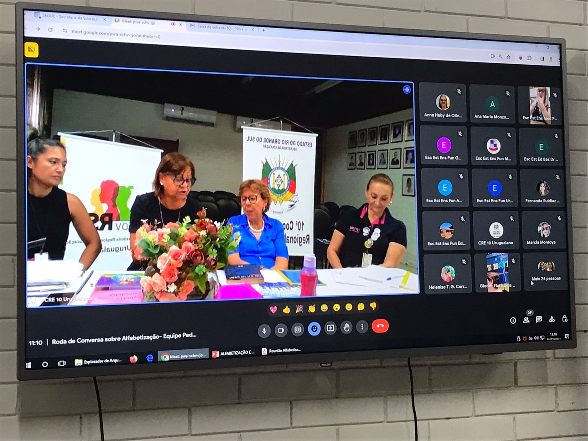 OAB Barro Preto - 10ª CRE promove roda de conversa sobre alfabetização e letramento