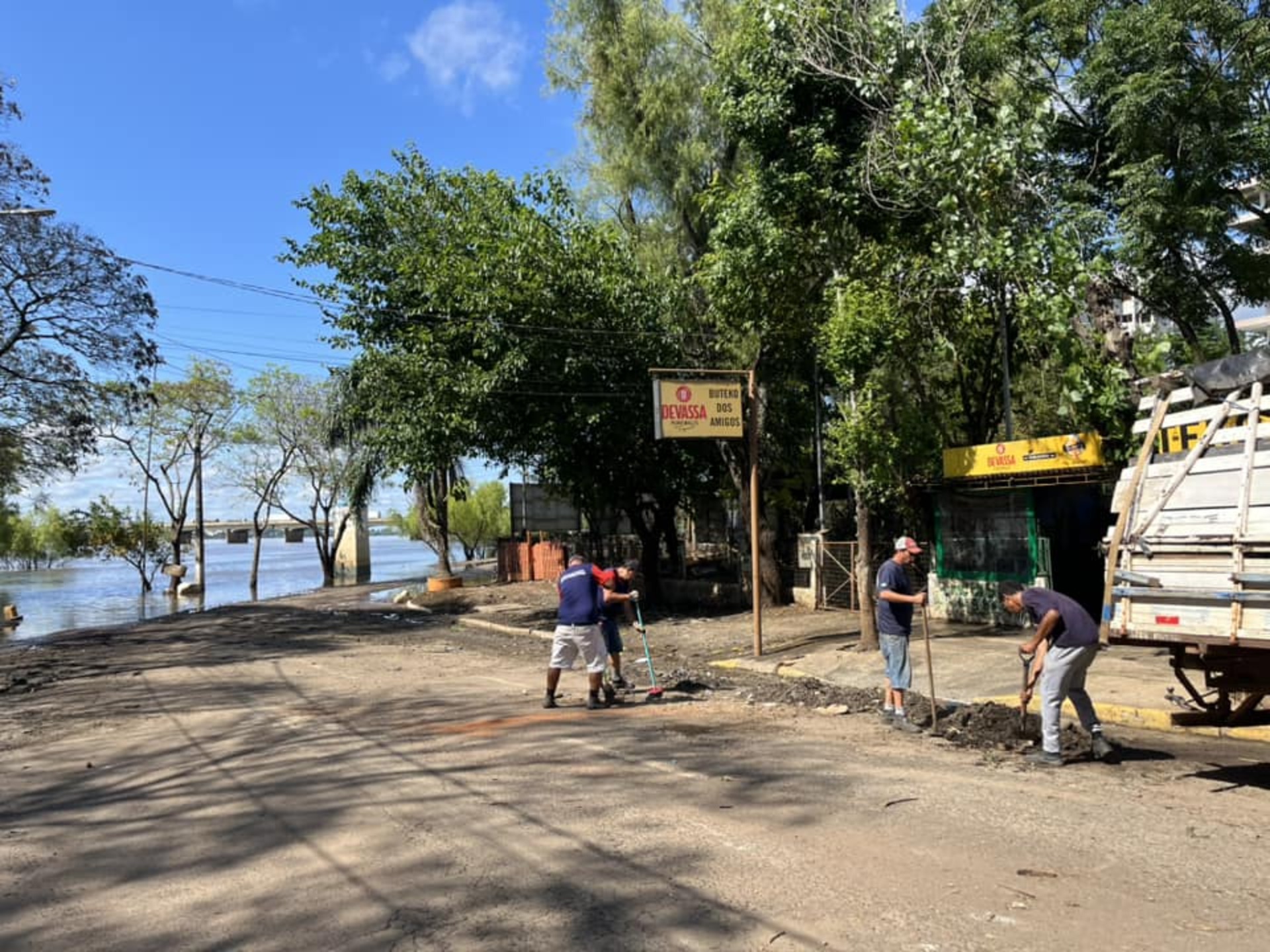 OAB Barro Preto - Inicia a limpeza das áreas atingidas pela enchente