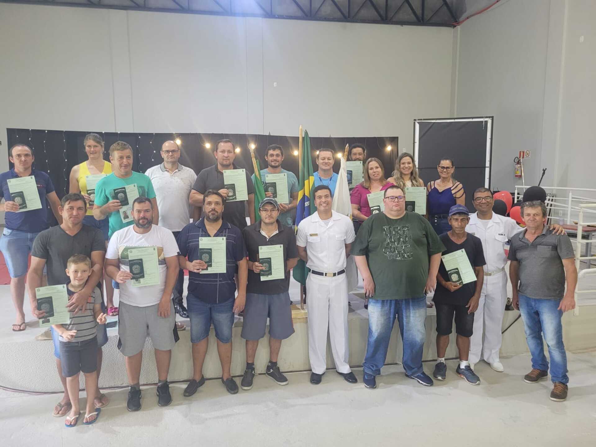 OAB Barro Preto - Delegacia Fluvial de Uruguaiana forma Turma de Pescador Profissional