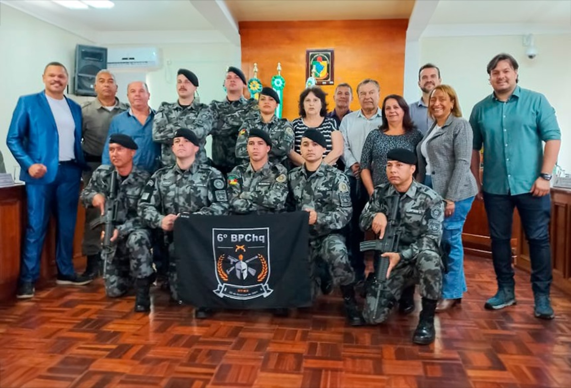 OAB Barro Preto - Policiais do Bpchq recebem voto de louvor em Dom Pedrito