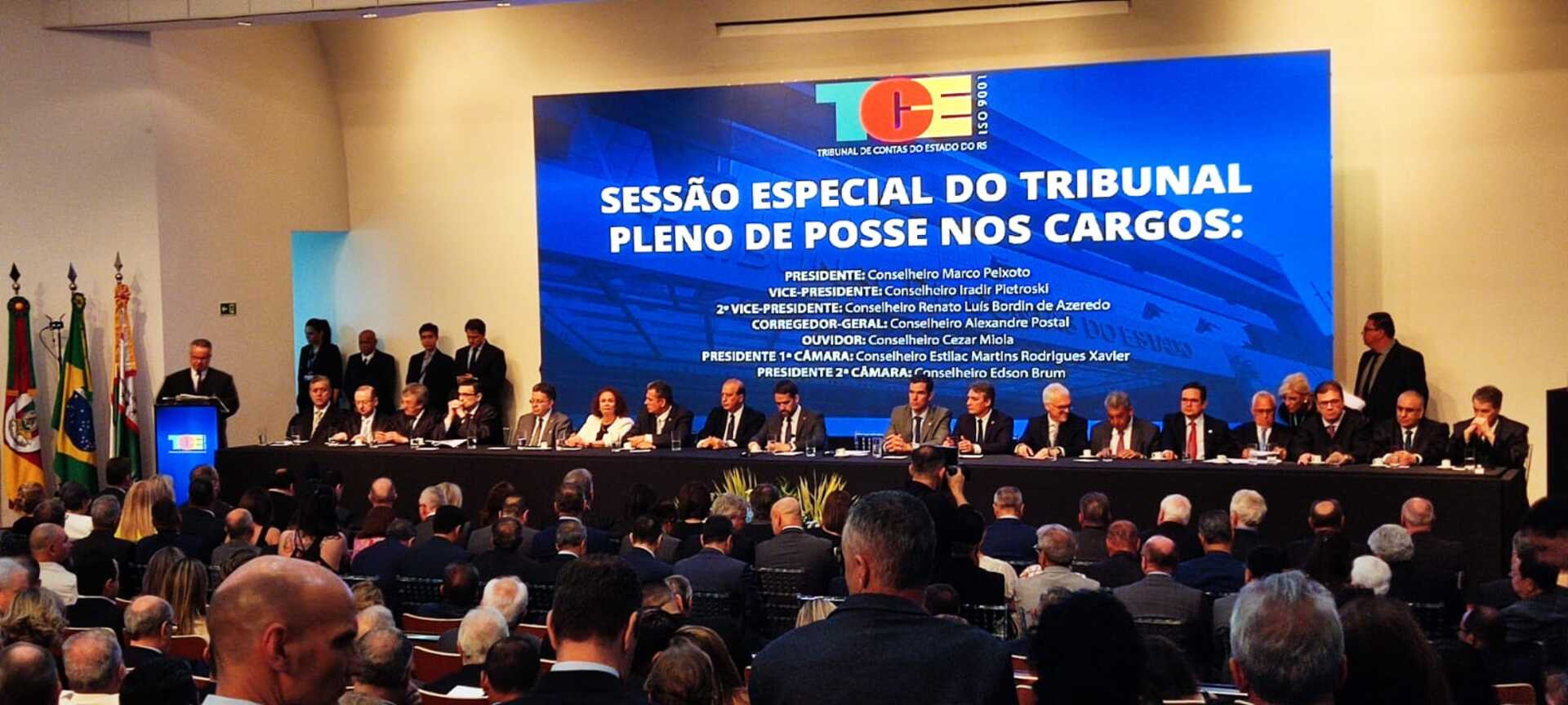 OAB Barro Preto - Nova administração do TCE/RS assume durante sessão plenária