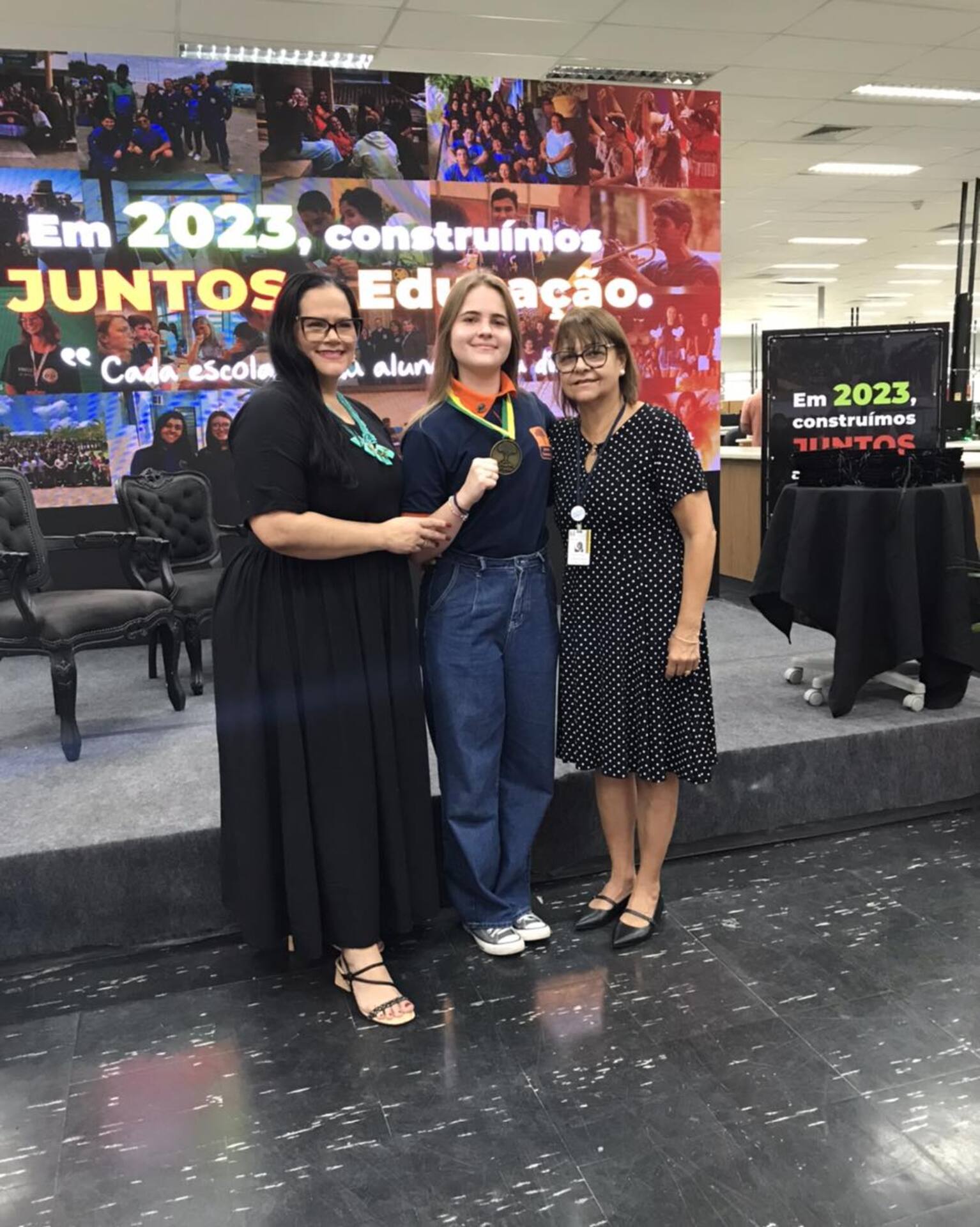 OAB Barro Preto - Seduc homenageia alunos e escolas estaduais que foram destaque no ano