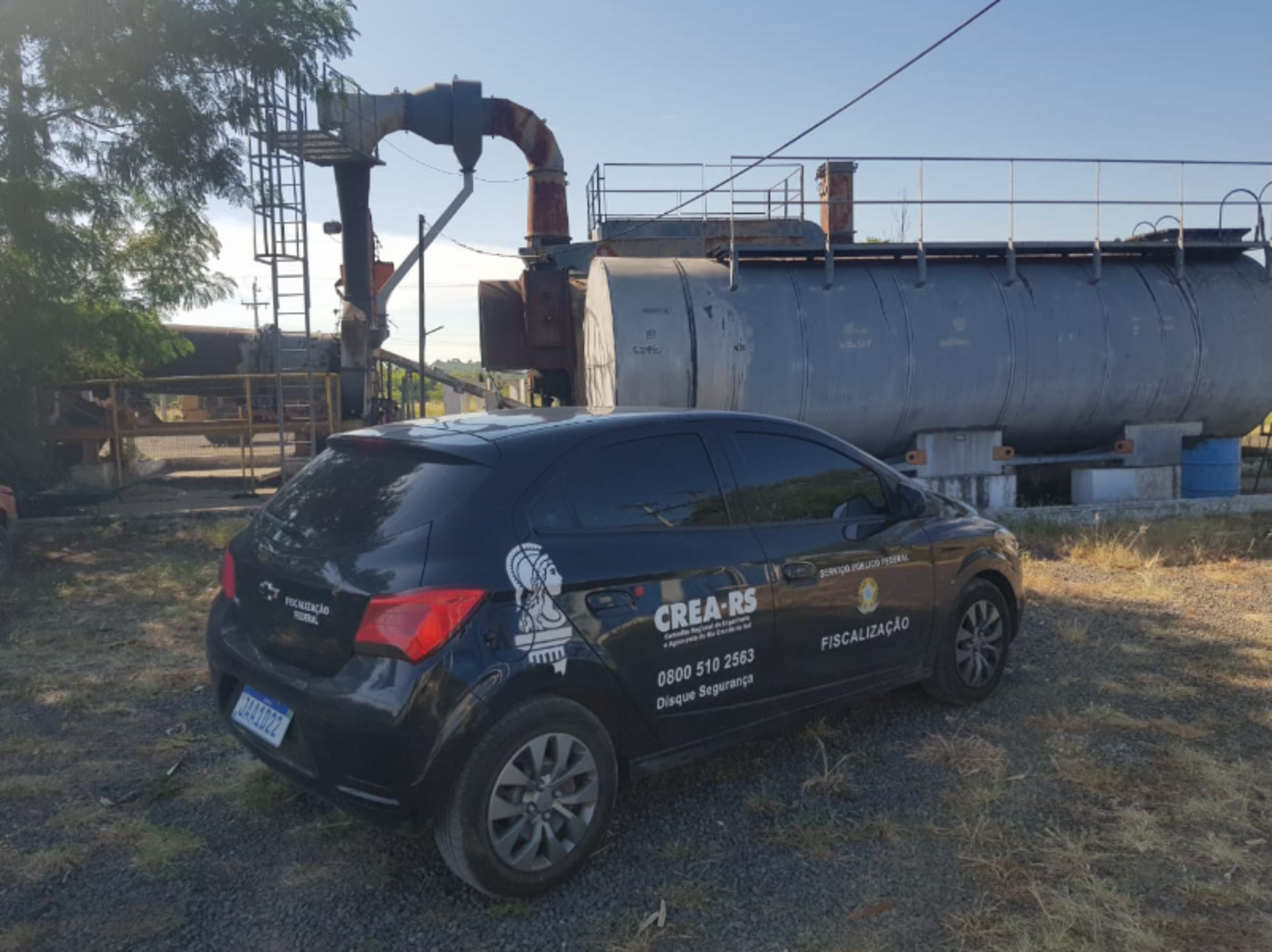 OAB Barro Preto - Conselho Regional de Engenharia fiscaliza Usina de Asfalto