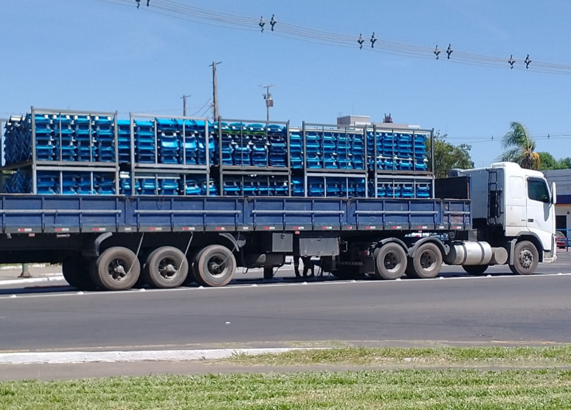 OAB Barro Preto - Arquibancadas do Carnaval Fora de Época de Uruguaiana chegam no município