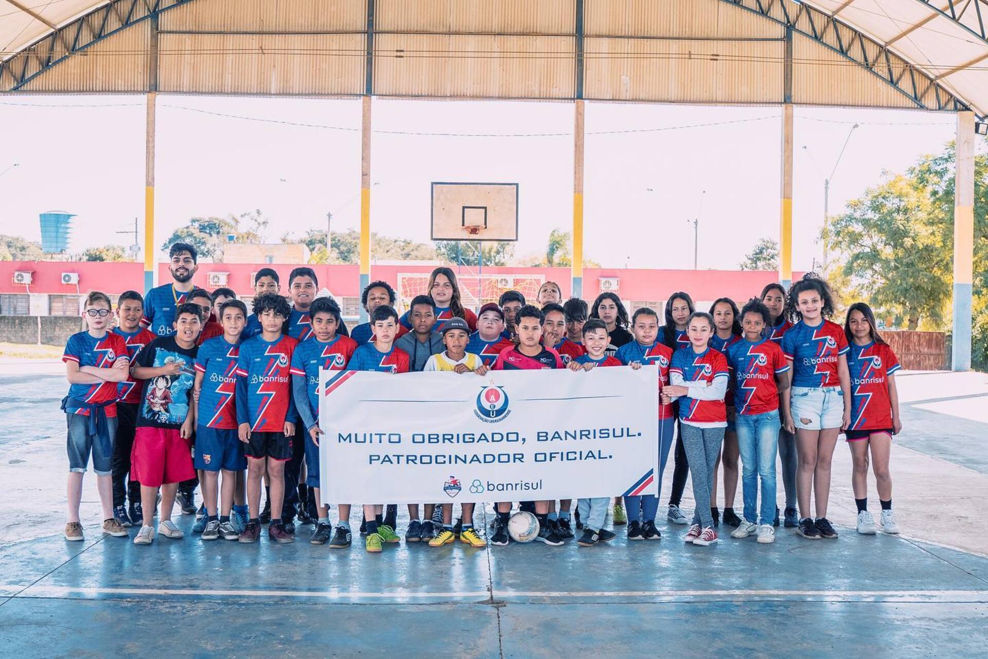 OAB Barro Preto - AEU desenvolve projeto social em escolas do município