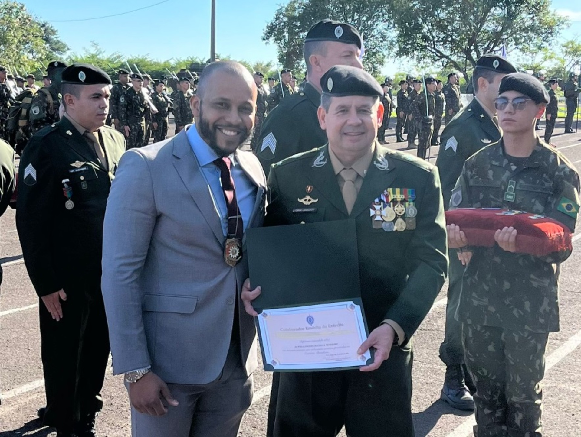 OAB Barro Preto - Dia do Exército é marcado por homenagens