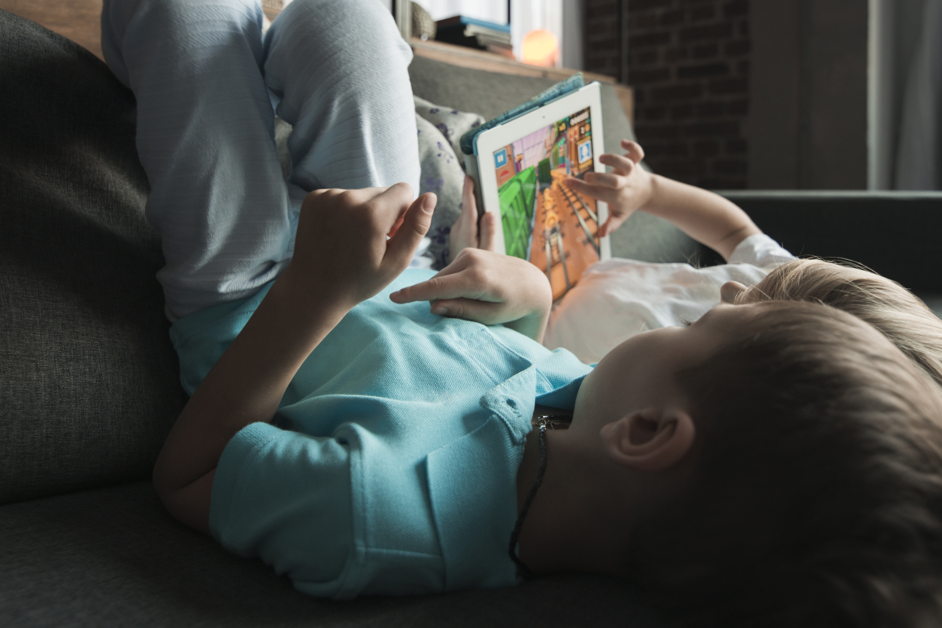 OAB Barro Preto - Excesso de telas por crianças pequenas reduz interações